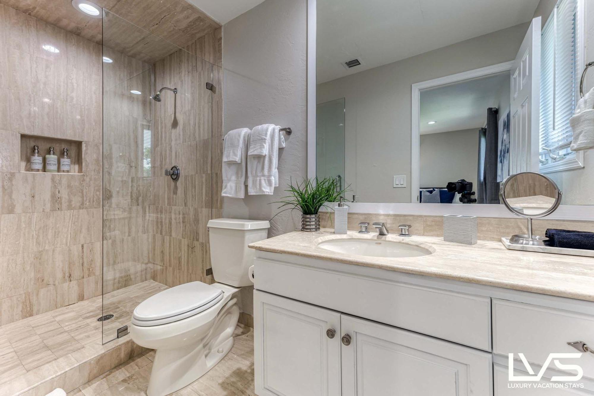 Villakey- Luxe Waterfront 5min To Holiday home Fort Lauderdale