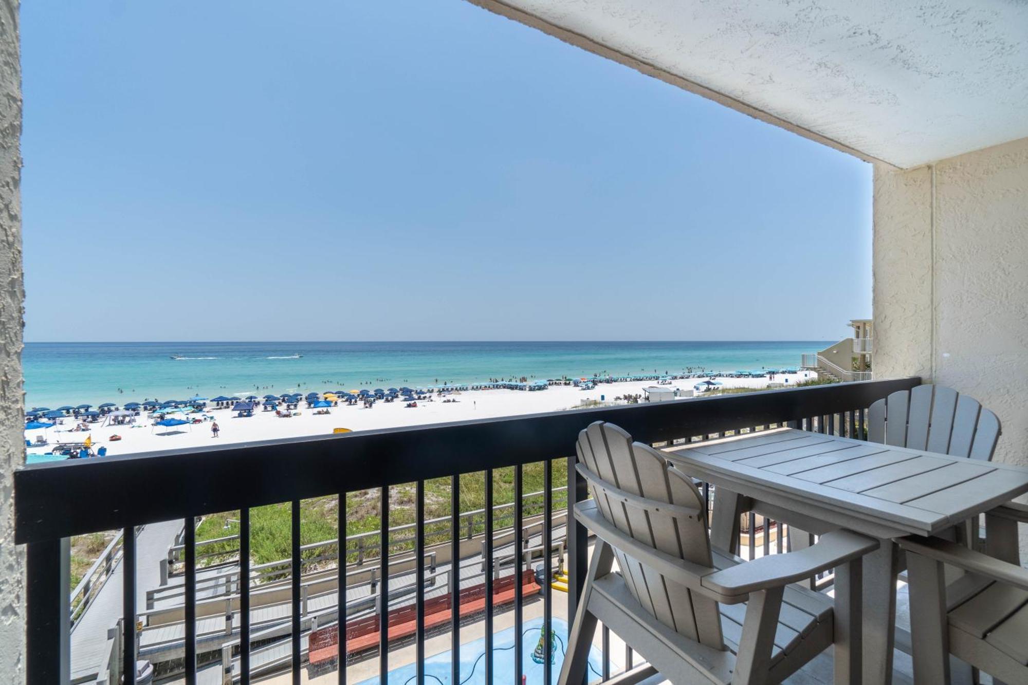Splash Into Sundestin *