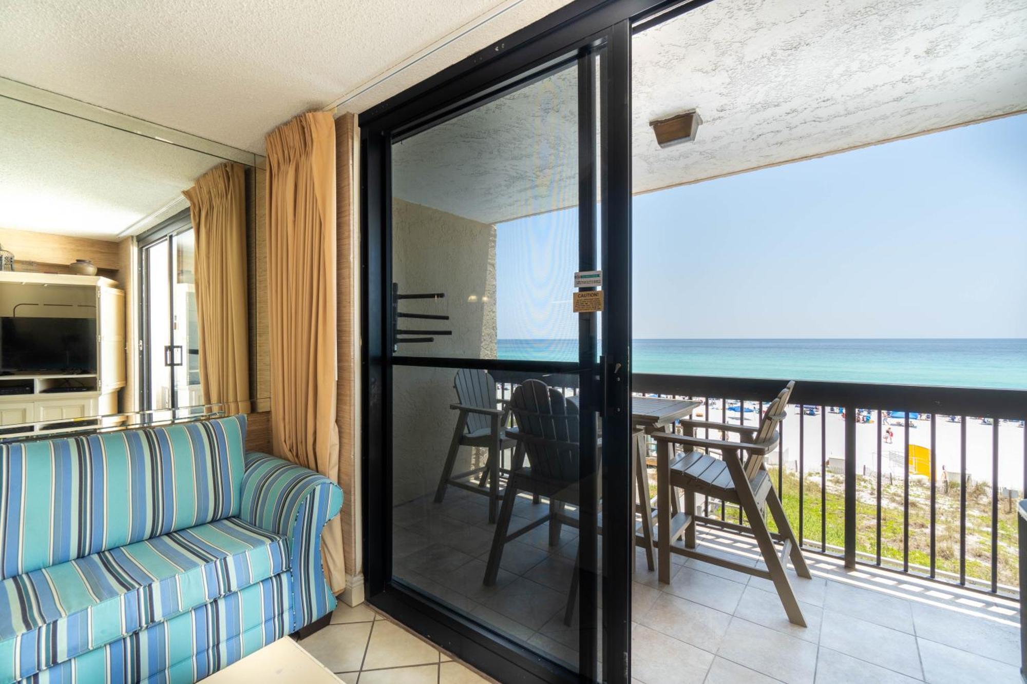 Splash Into Sundestin