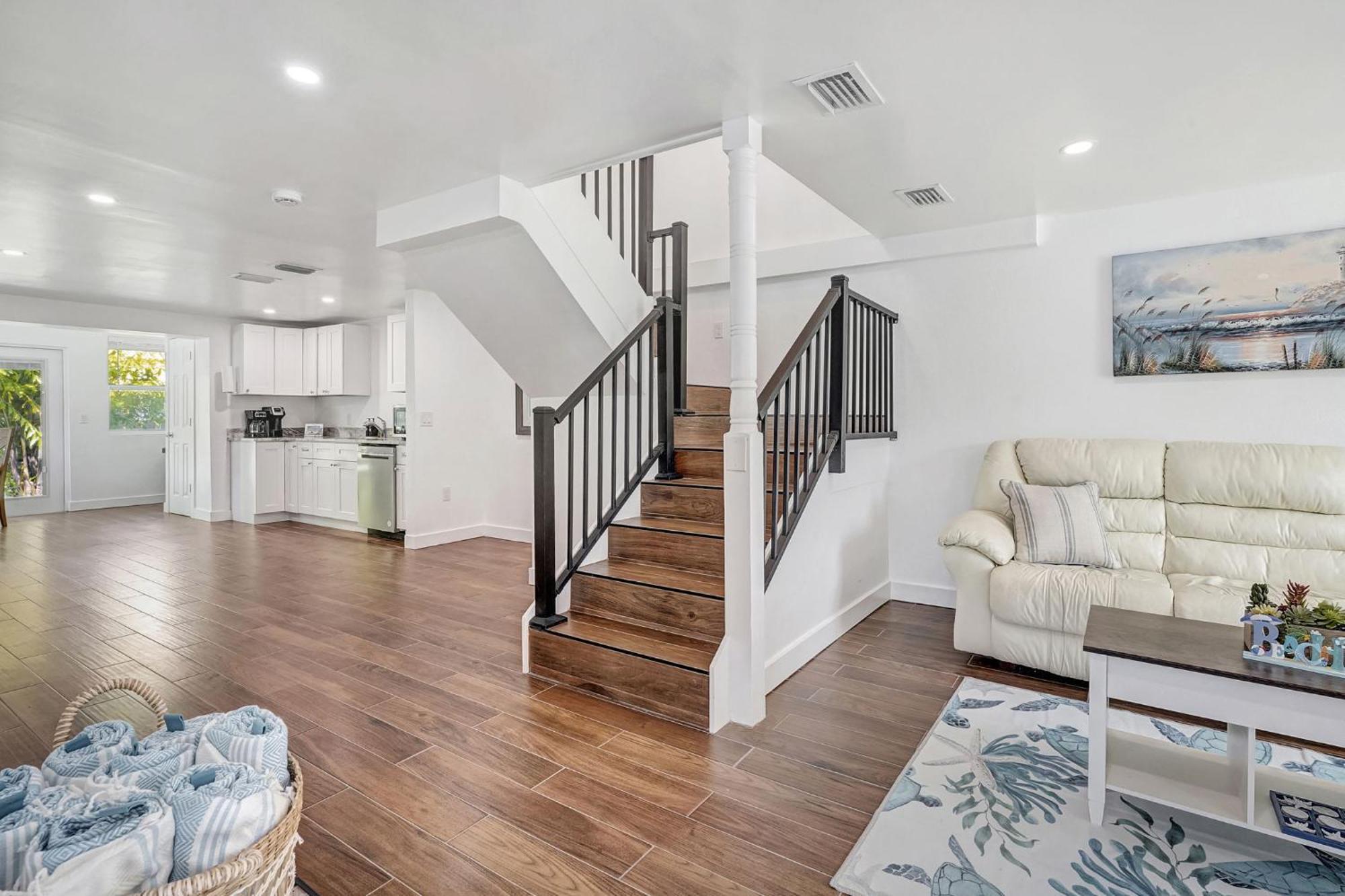 Charming Myers House * Fort Myers Beach