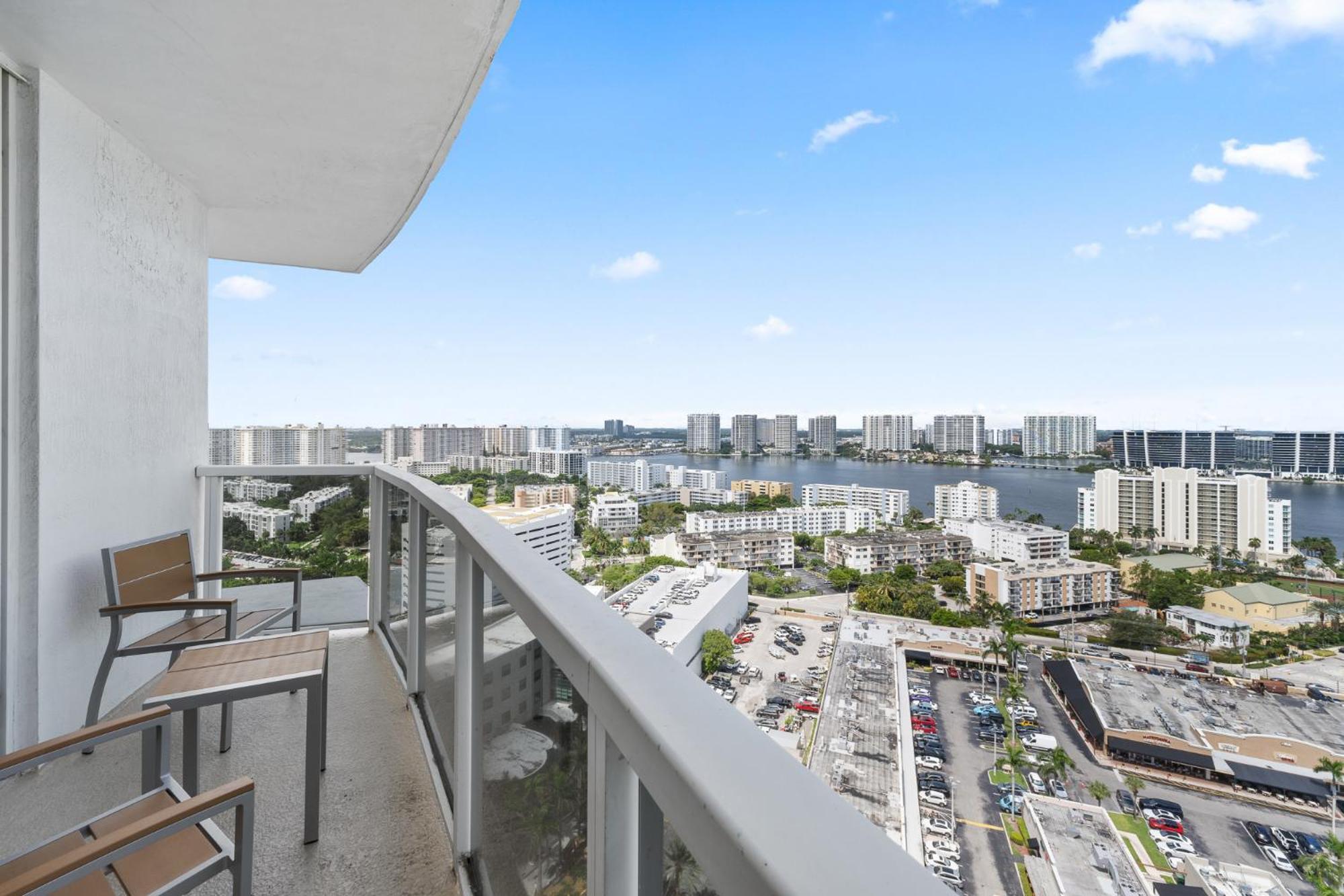 Lujoso En Playa De Sunny Isles * Sunny Isles Beach