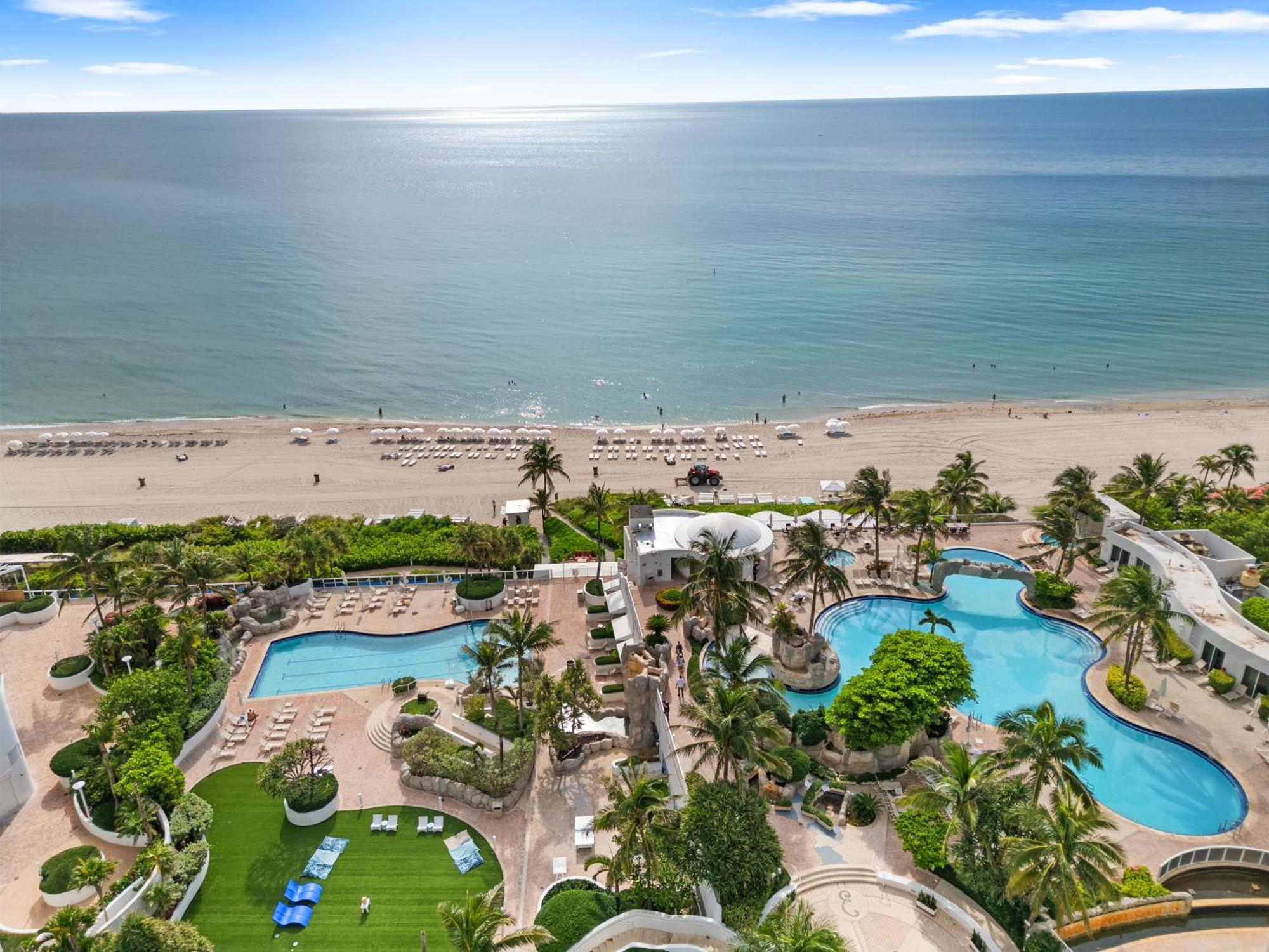 Lujoso En Playa De Sunny Isles Apartment *