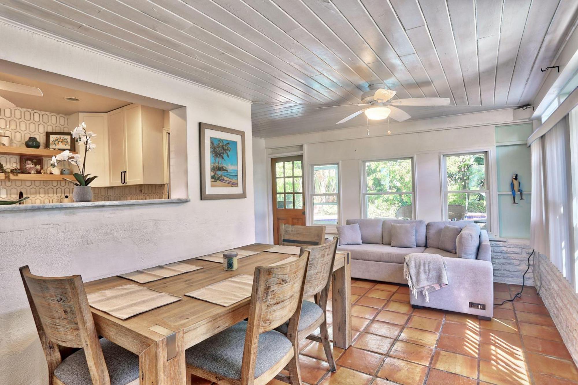 Coquina Hideaway St. Pete Beach