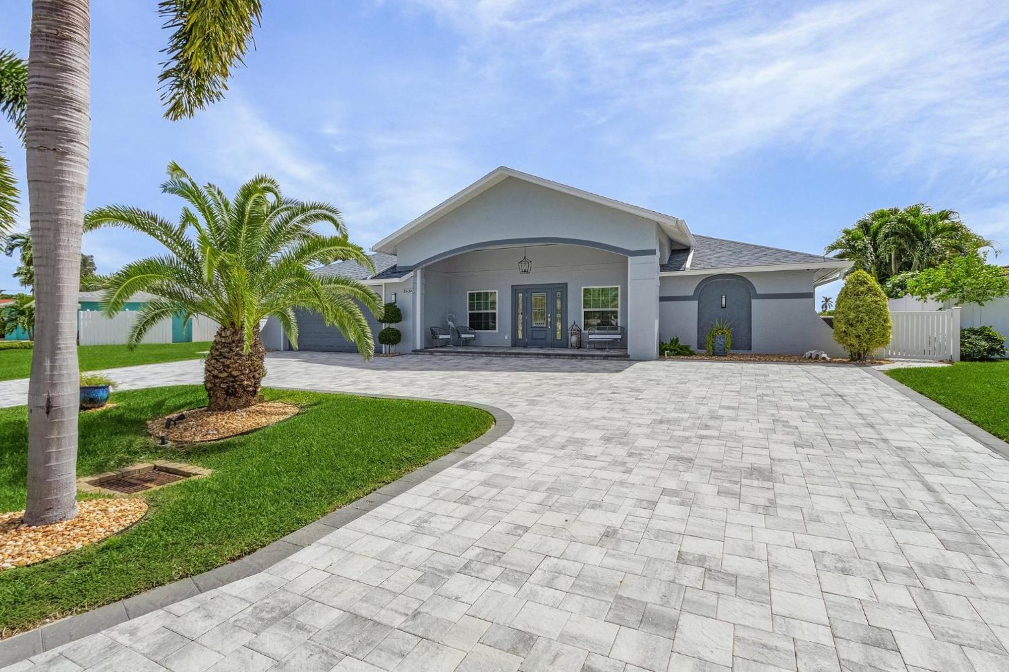 Gulf Access, Dock With Tiki, Heated Pool And Spa, Putting - Sunrise Soiree - Roelens *