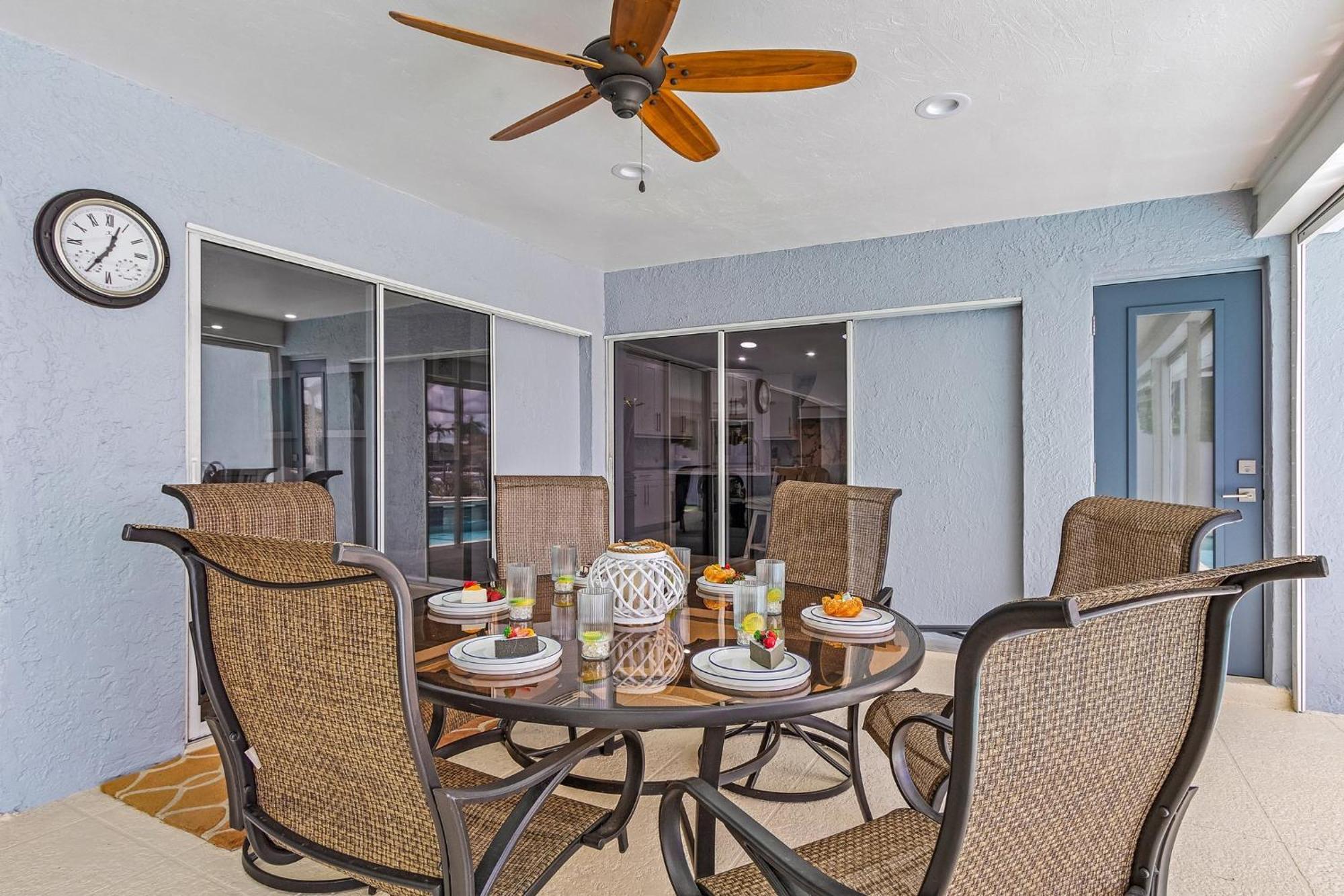Gulf Access, Dock With Tiki, Heated Pool And Spa, Putting - Sunrise Soiree - Roelens * Cape Coral