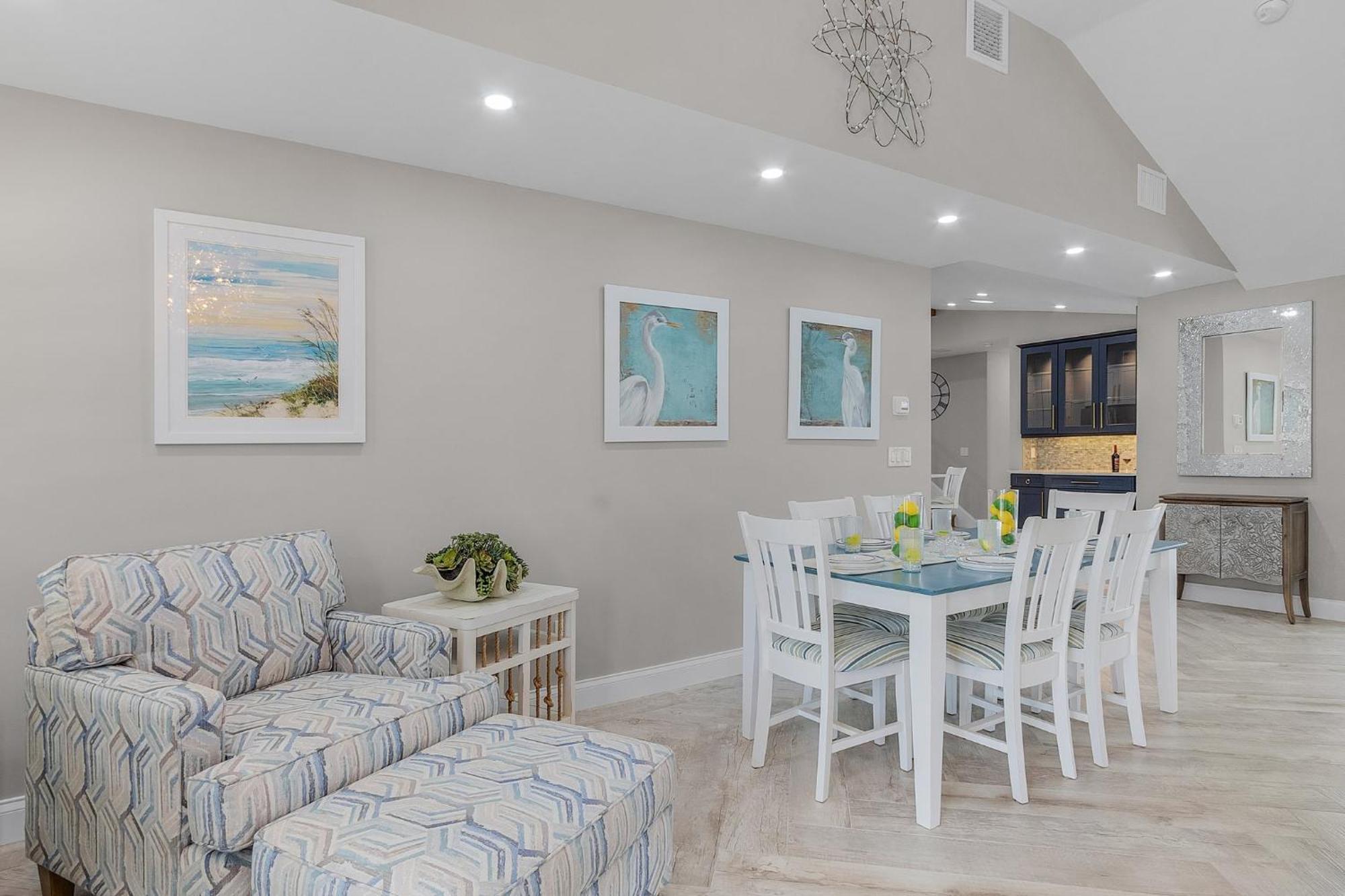 Holiday home Gulf Access, Dock With Tiki, Heated Pool And Spa, Putting - Sunrise Soiree - Roelens Cape Coral