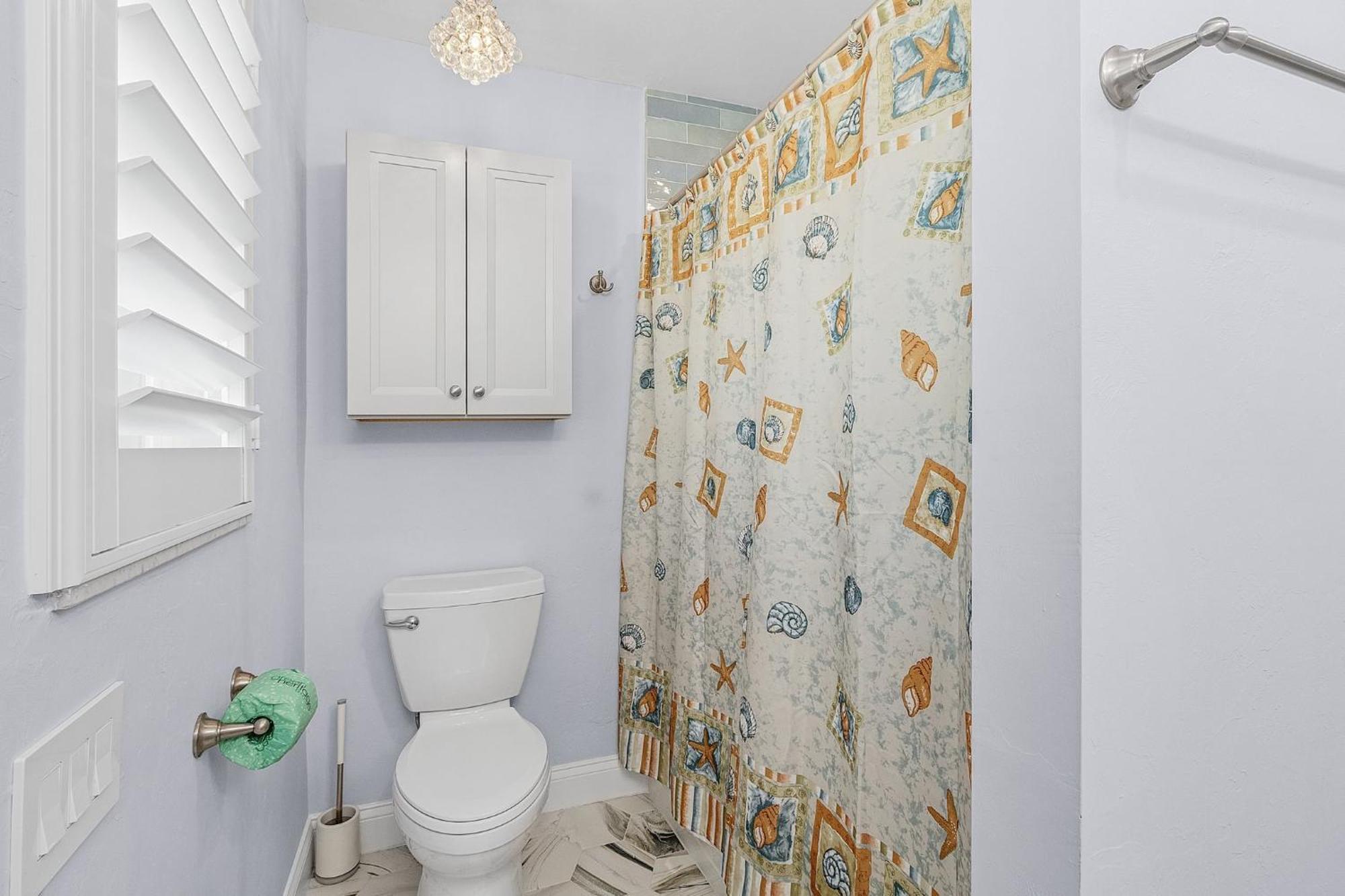 Gulf Access, Dock With Tiki, Heated Pool And Spa, Putting - Sunrise Soiree - Roelens Cape Coral