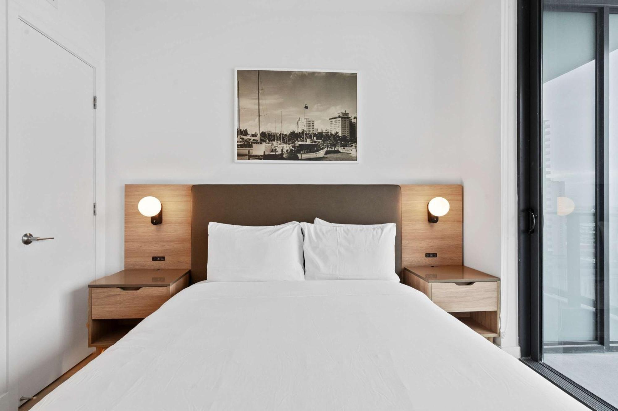 Orange Crush - Resort-style Amenities & Location