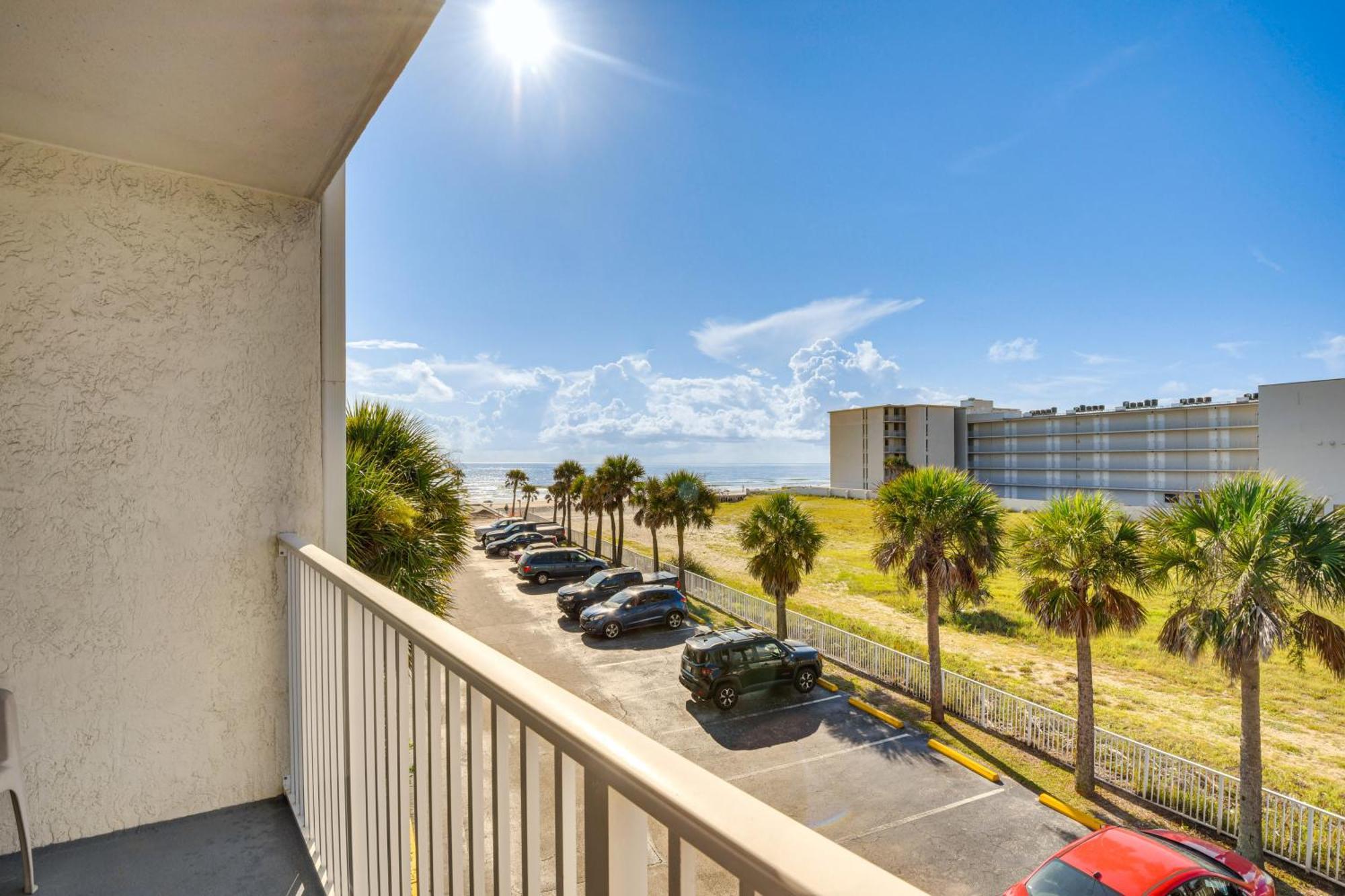 Apartment Daytona With Balcony 5 Mi To Speedway!