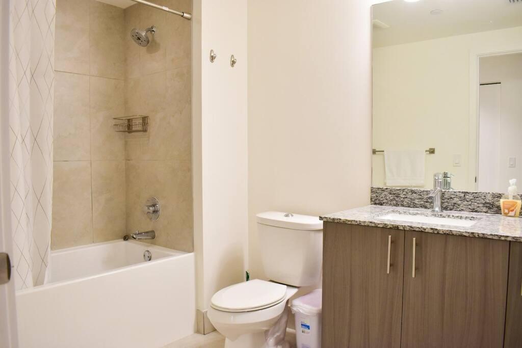 Comfortable In Downtown Doral Miami