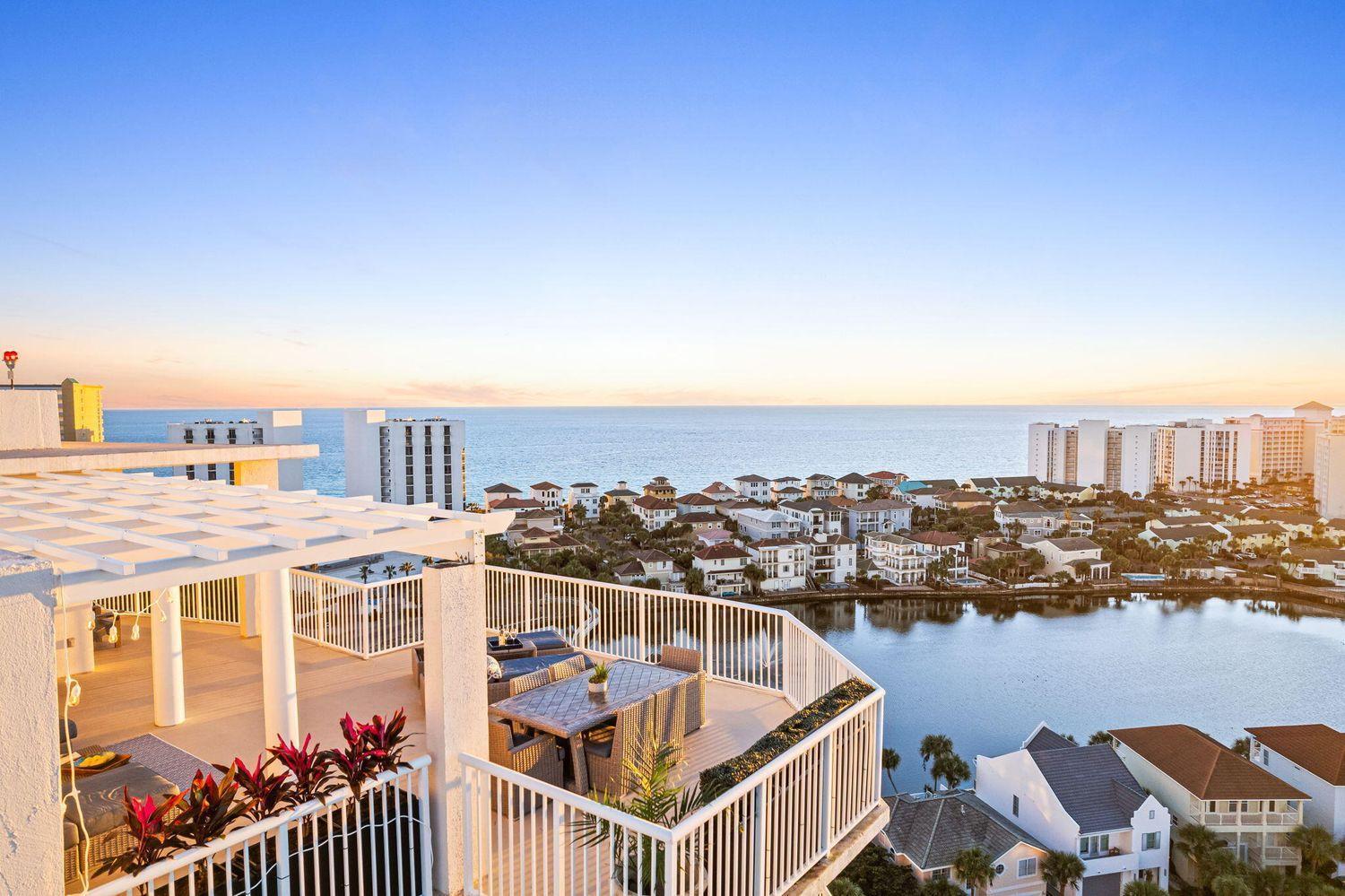 Terrace At Pelican Penthouse