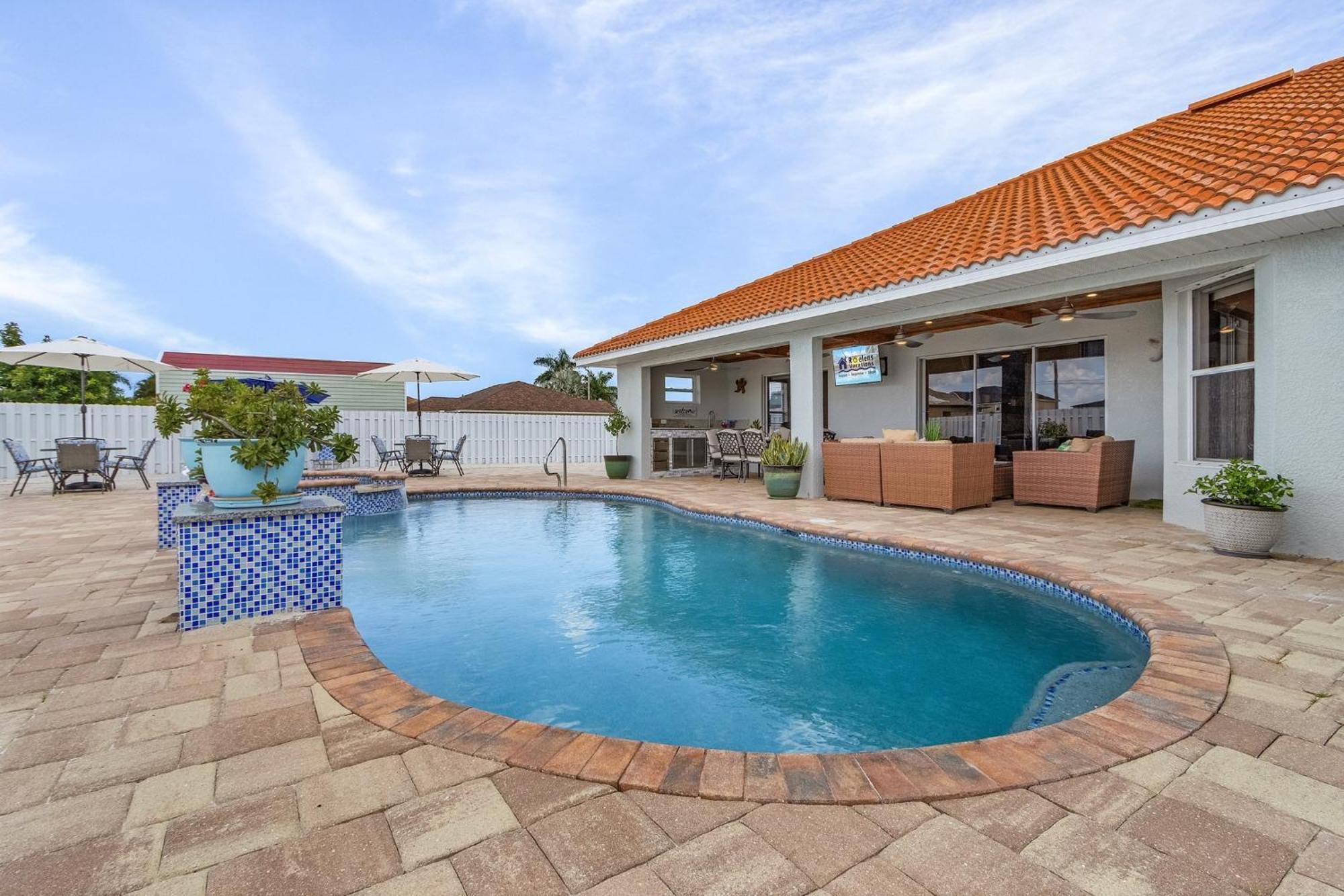 Find Sun & - Private Beach, Heated Pool & - Wanderlust - Roelens Cape Coral