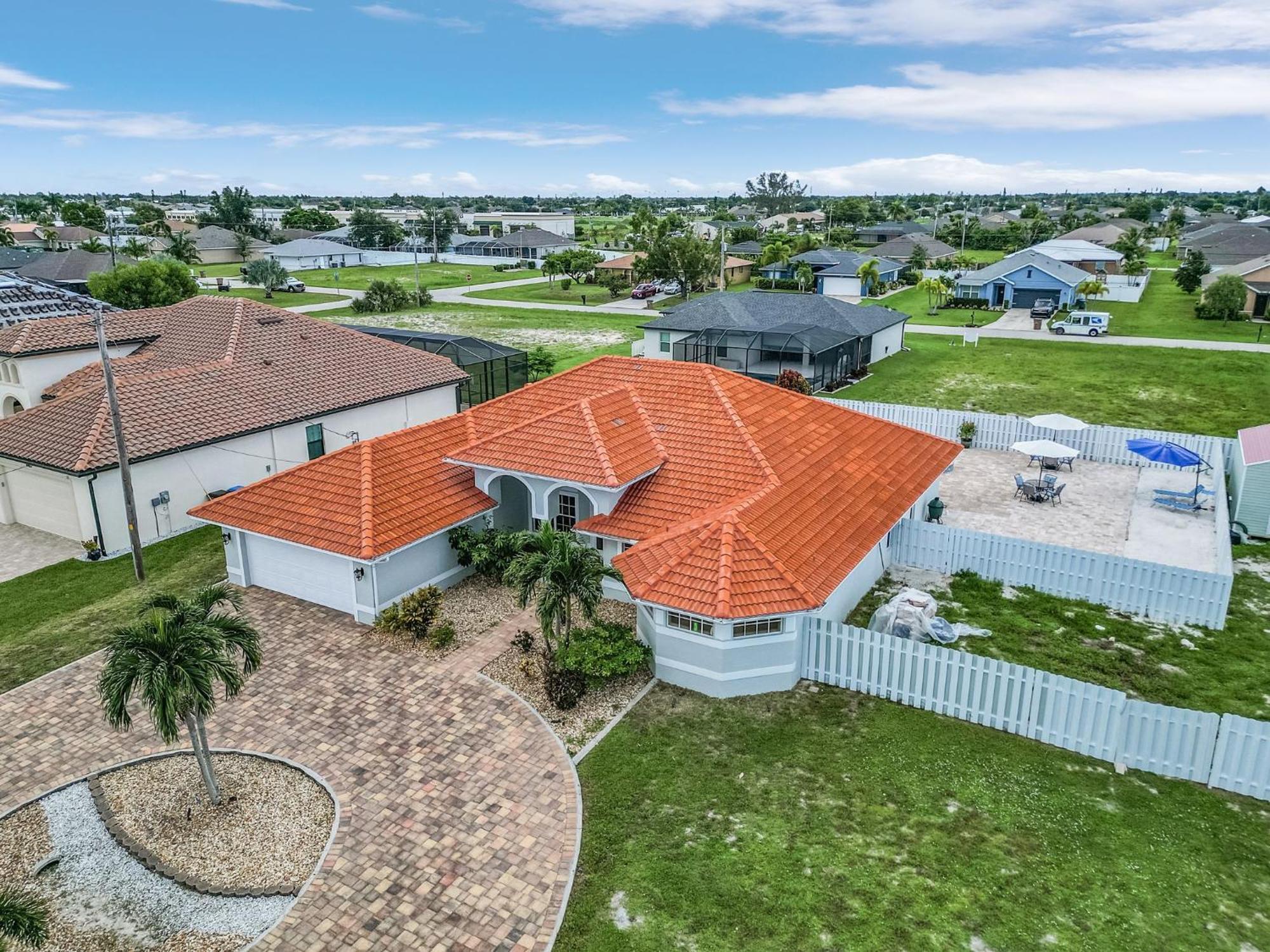 Holiday home Find Sun & - Private Beach, Heated Pool & - Wanderlust - Roelens