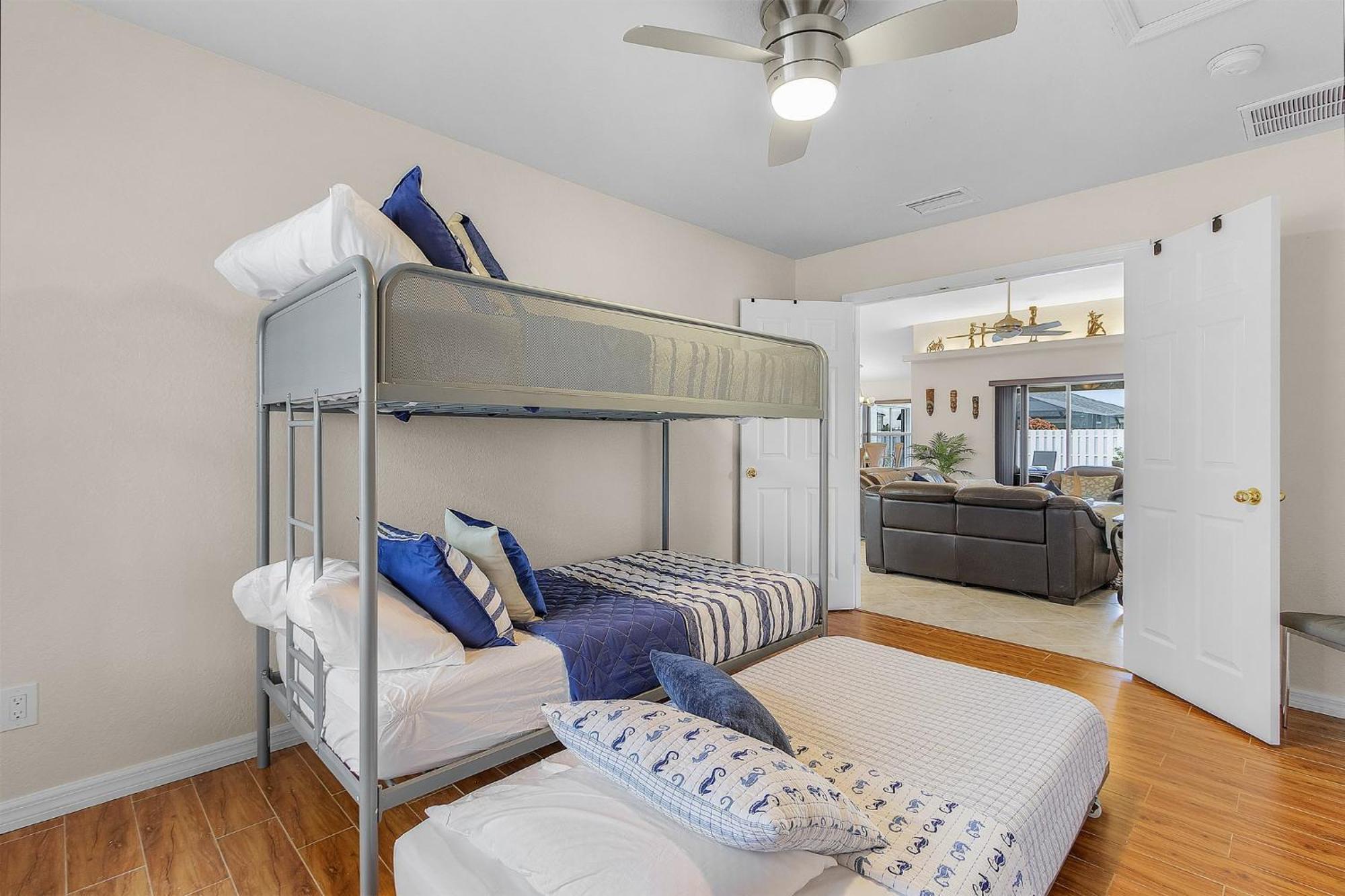 Find Sun & - Private Beach, Heated Pool & - Wanderlust - Roelens Holiday home Cape Coral