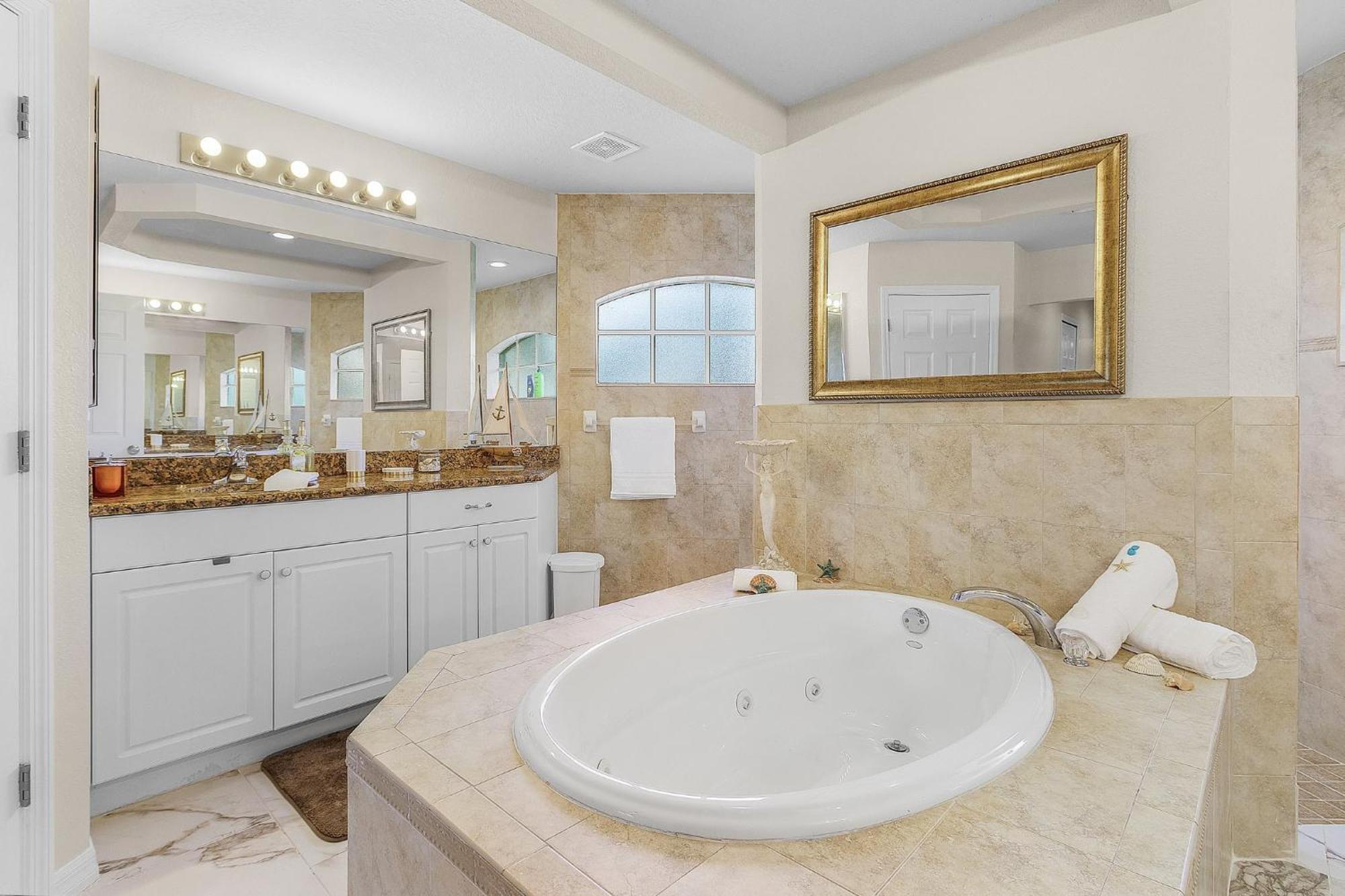 Holiday home Find Sun & - Private Beach, Heated Pool & - Wanderlust - Roelens Cape Coral
