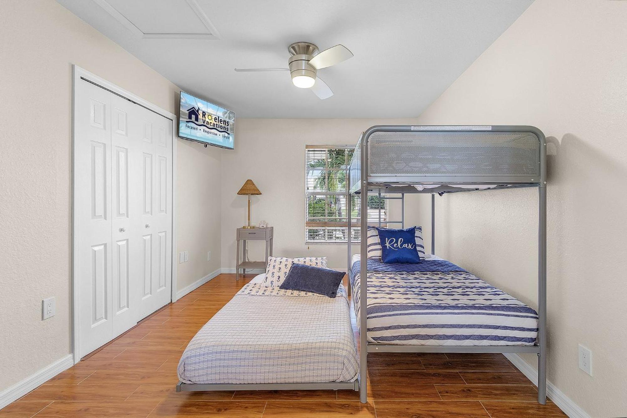 Find Sun & - Private Beach, Heated Pool & - Wanderlust - Roelens * Cape Coral