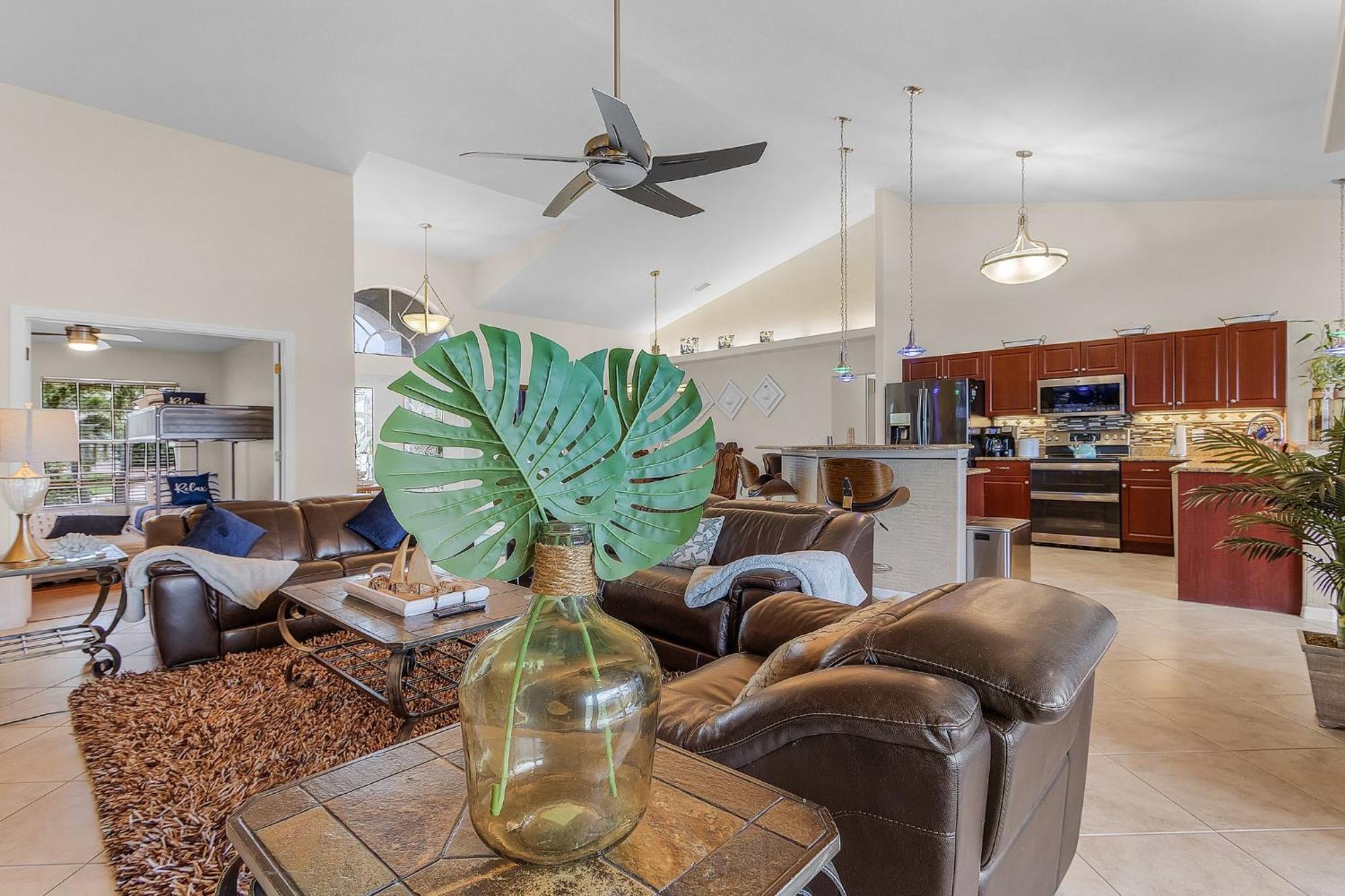 Find Sun & - Private Beach, Heated Pool & - Wanderlust - Roelens