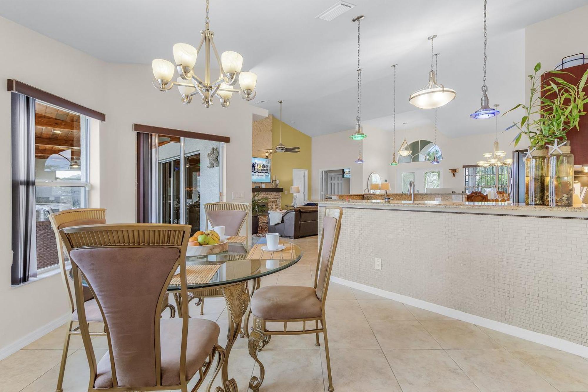 Holiday home Find Sun & - Private Beach, Heated Pool & - Wanderlust - Roelens Cape Coral