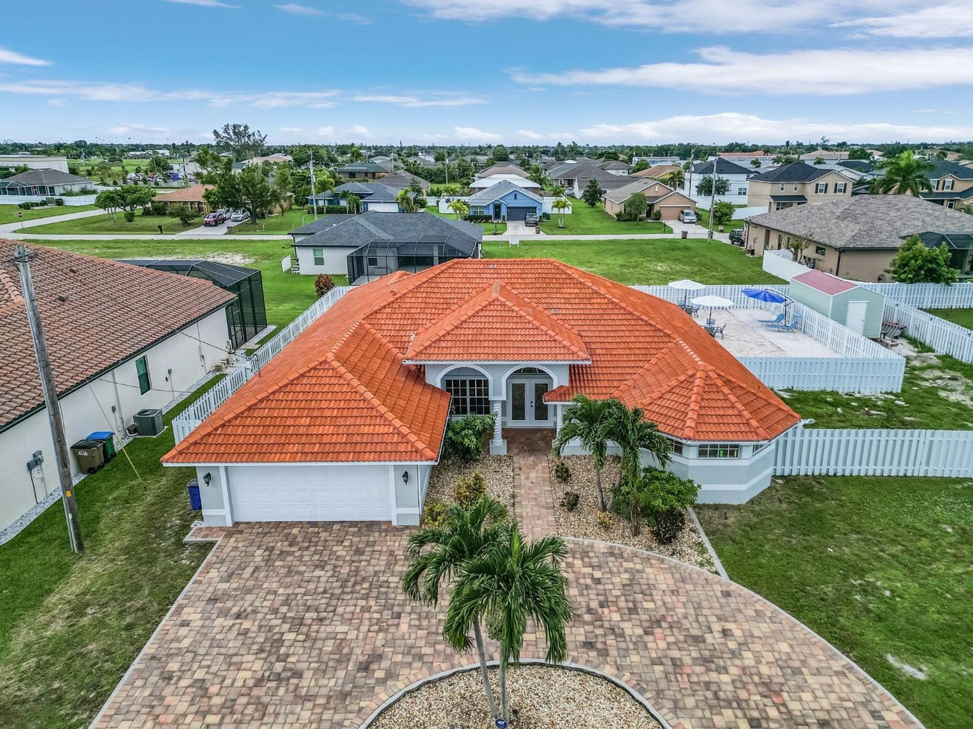 Find Sun & - Private Beach, Heated Pool & - Wanderlust - Roelens Cape Coral