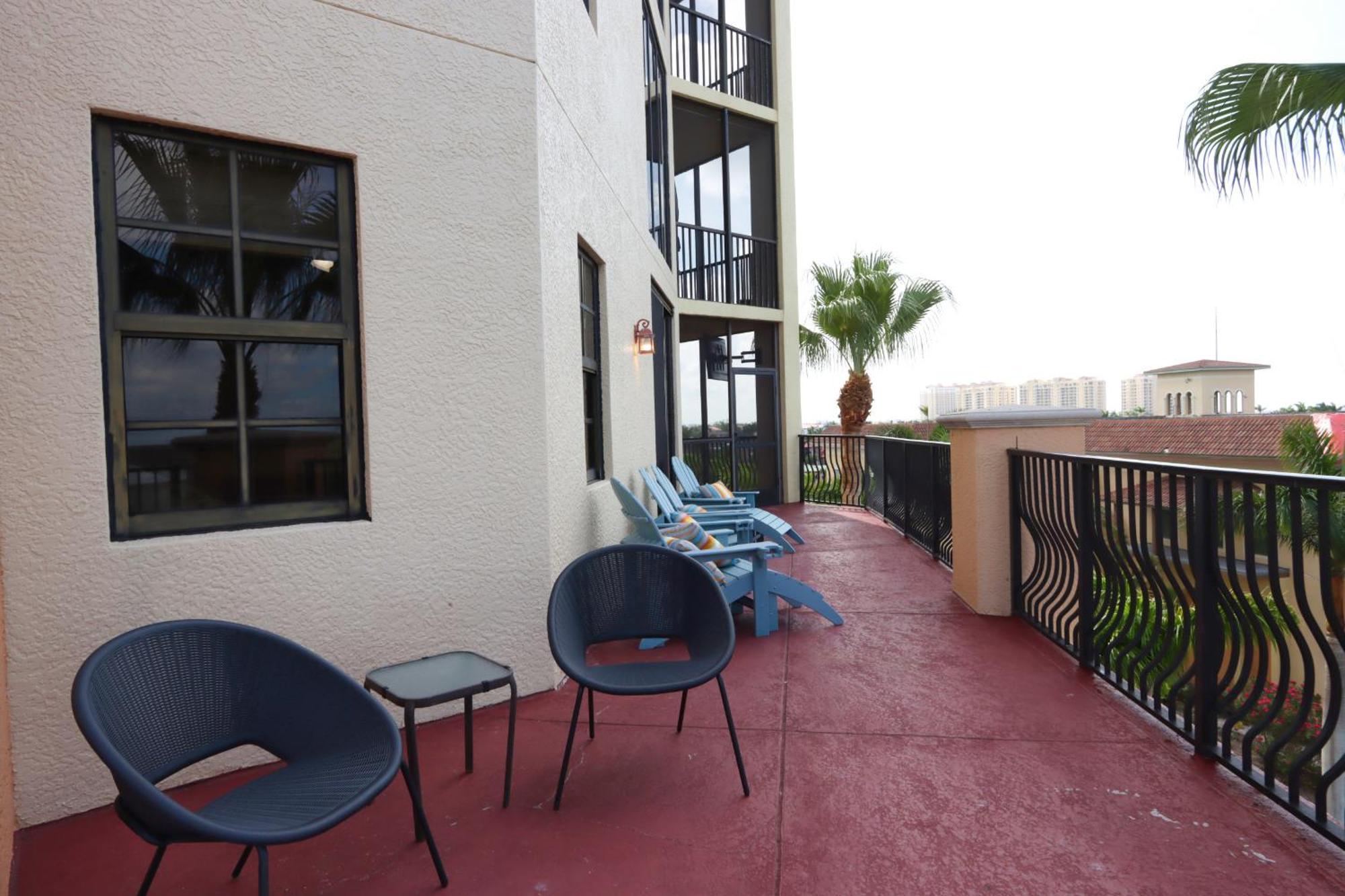 Cape Harbour 509 Apartment