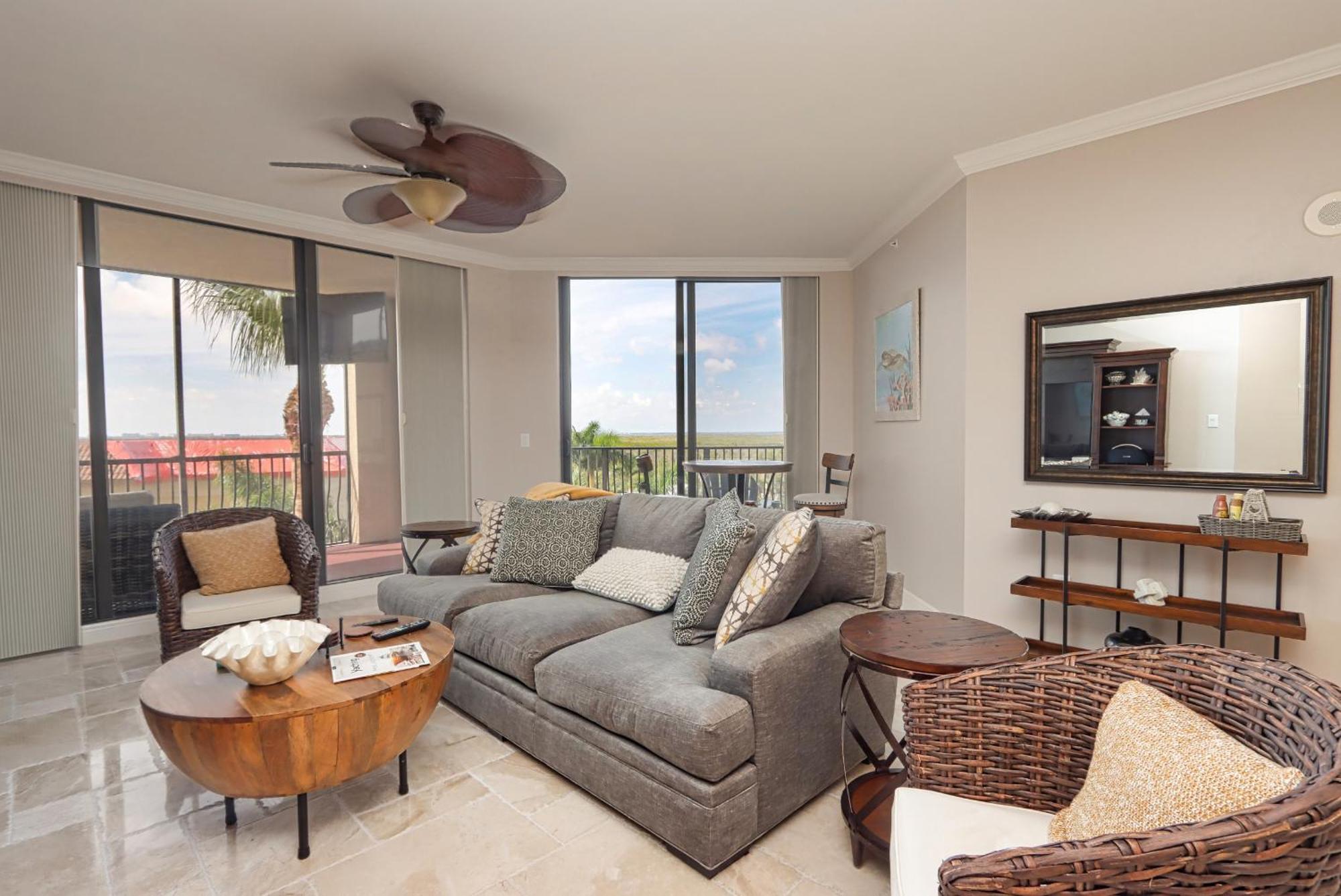 Cape Harbour 509 Apartment *