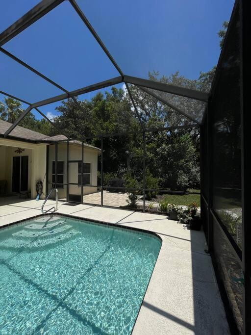 Luxe In With Pool