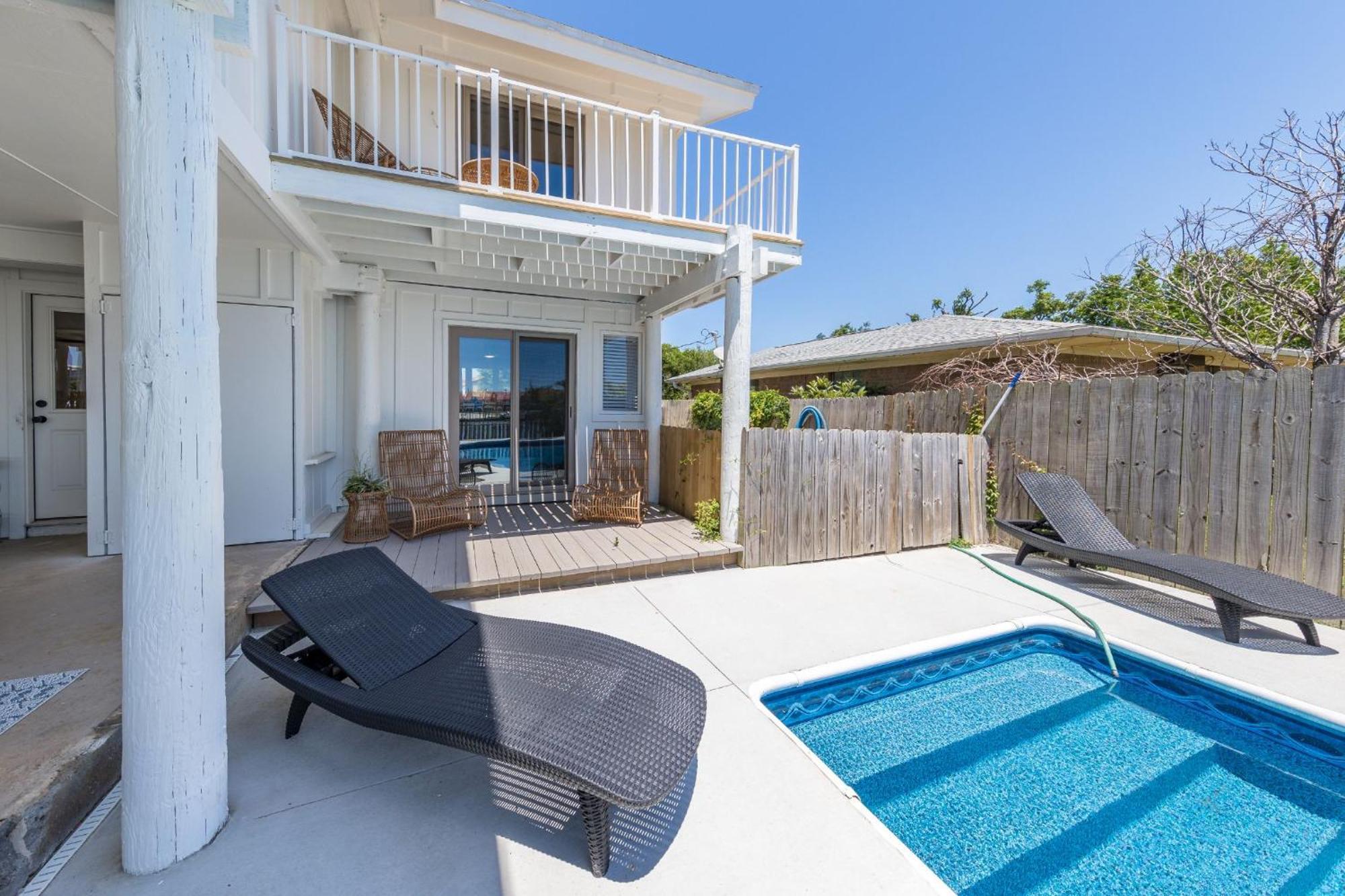 On The Canal At Splash In The Private Pool And Relax By The Canal * Perdido Key