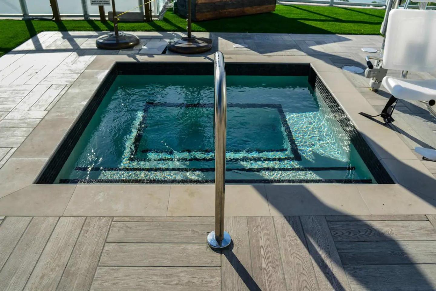 Upscale Comfort And Breathtaking Views At H Hollywood Residences By Zelloo Aparthotel