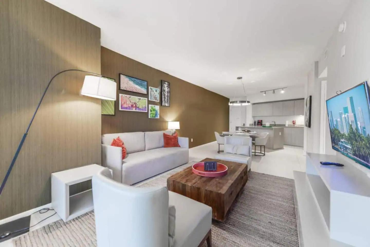 Upscale Comfort And Breathtaking Views At H Hollywood Residences By Zelloo Aparthotel