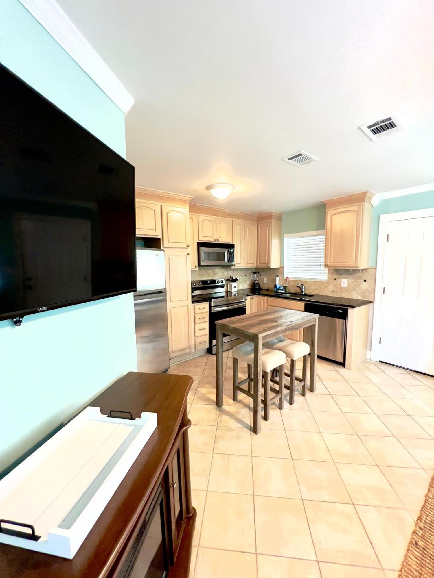 Apartment Whales Tale Sandcastle West B21