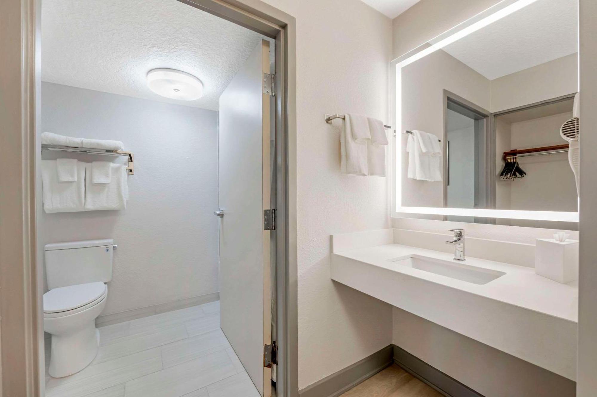 Comfort & Near Universal Resort-convention Ctr Hotel Orlando