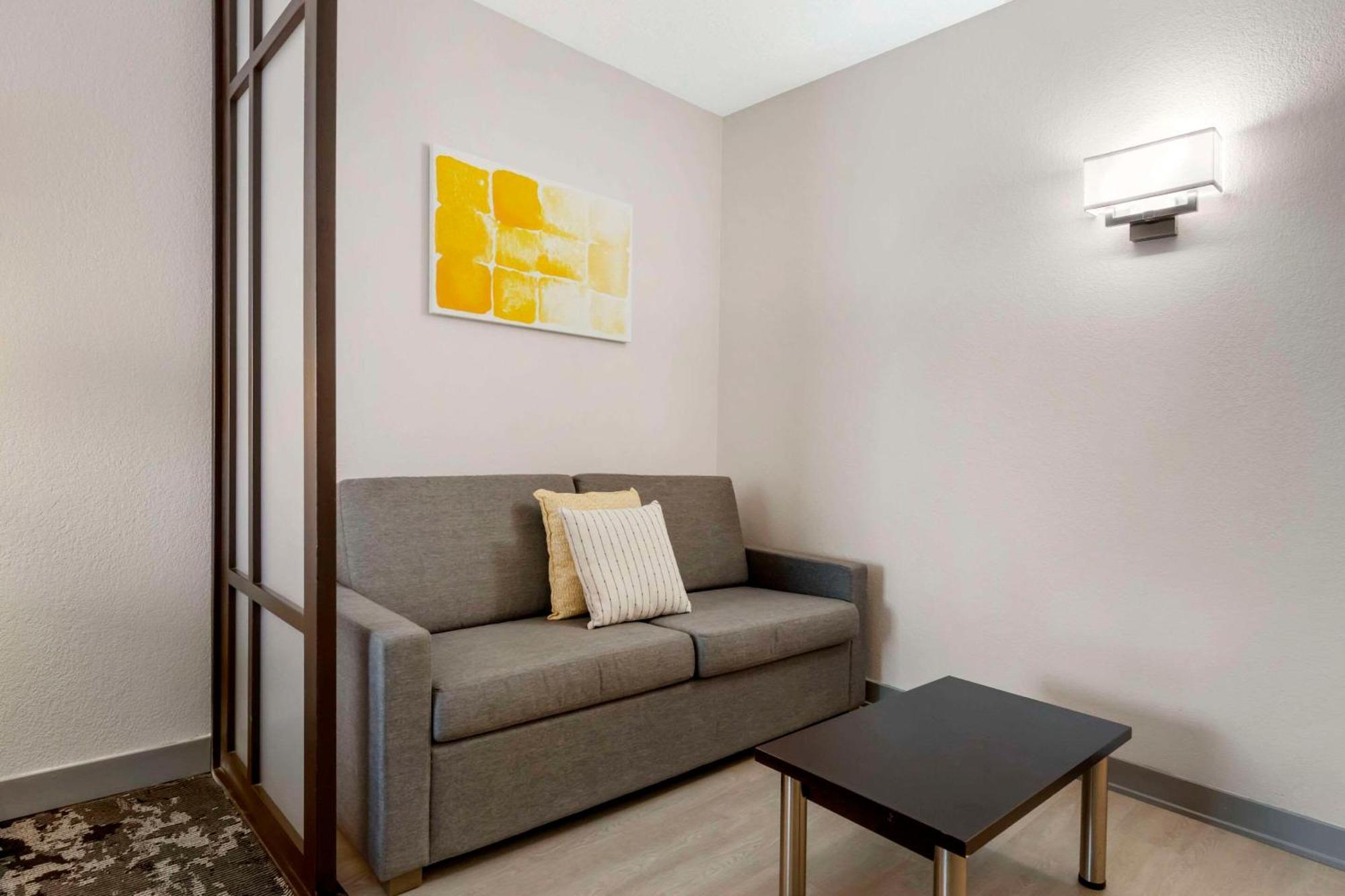 Comfort & Near Universal Resort-convention Ctr Hotel 3*