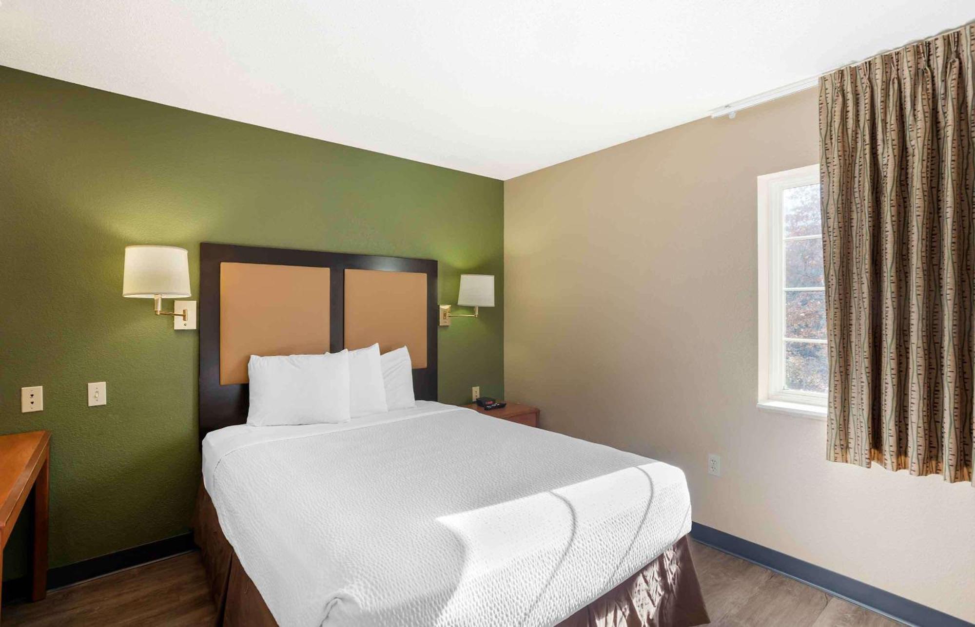 Extended America Select - - Southside - St Johns Towne Ctr Hotel Jacksonville