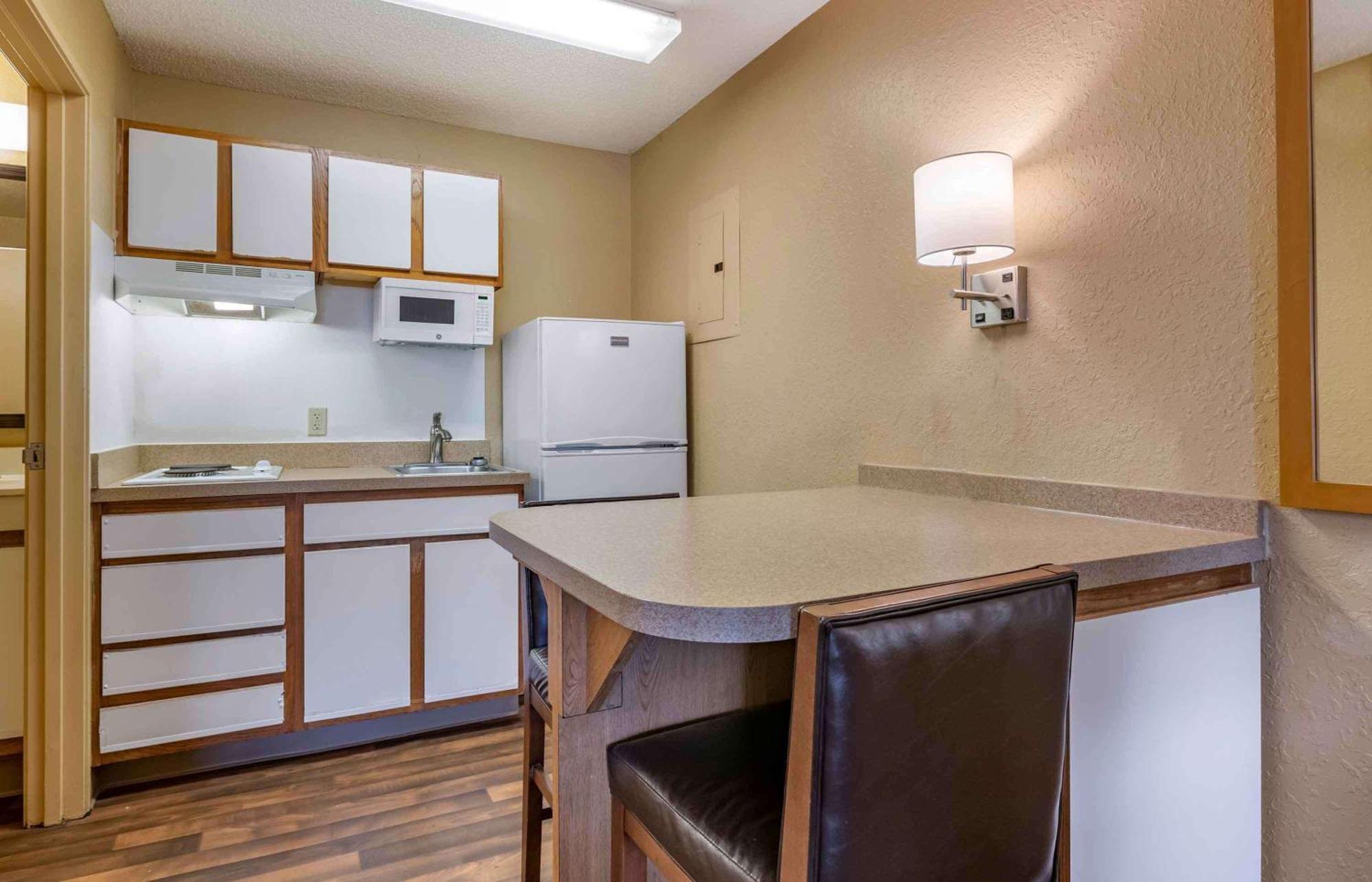 Extended America Select - - Southside - St Johns Towne Ctr Hotel