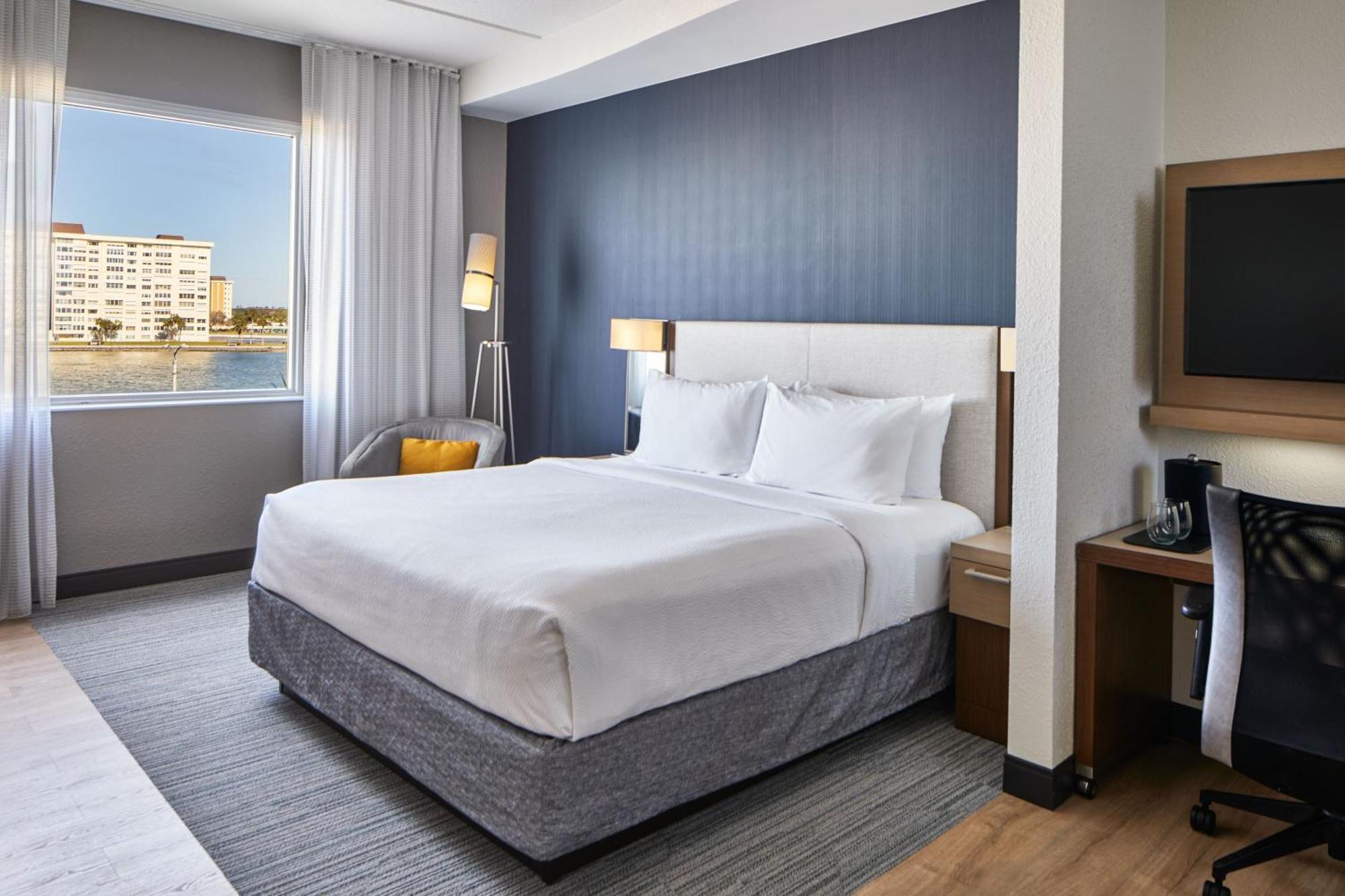 Courtyard By Marriott St. Petersburg Clearwater/madeira Hotel 3*