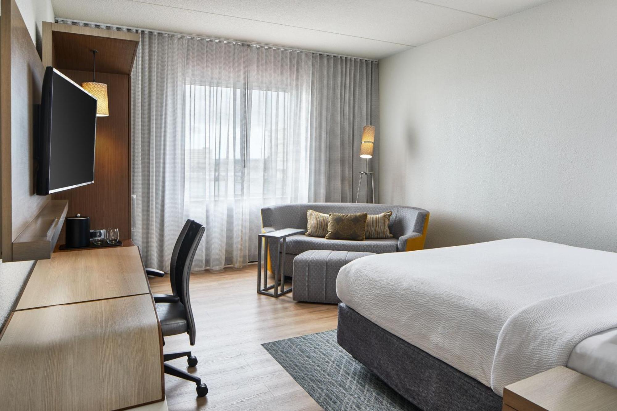 Hotel Courtyard By Marriott St. Petersburg Clearwater/madeira Madeira Beach