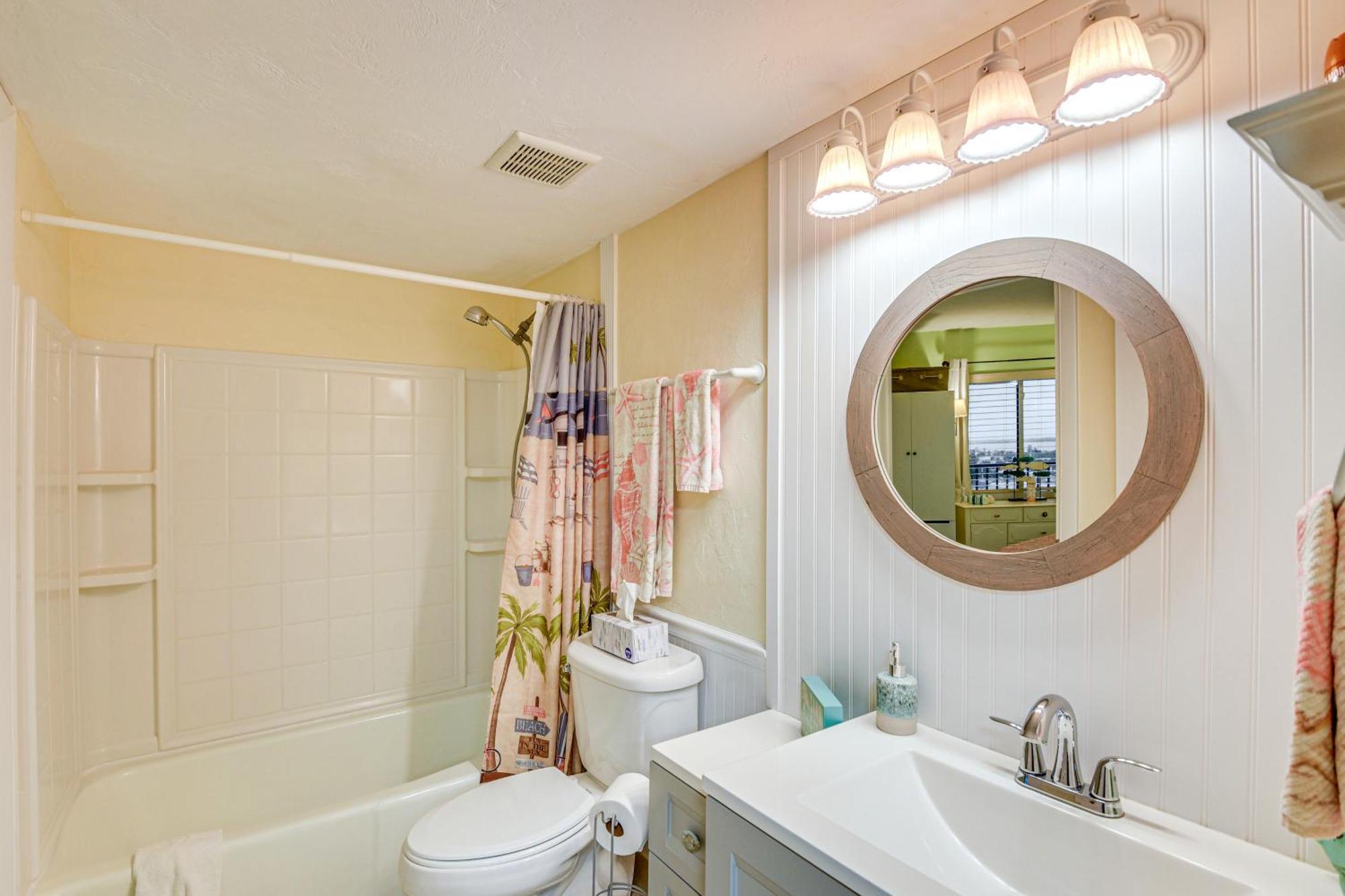 Daytona Shores With Ocean Views! Daytona Beach Shores