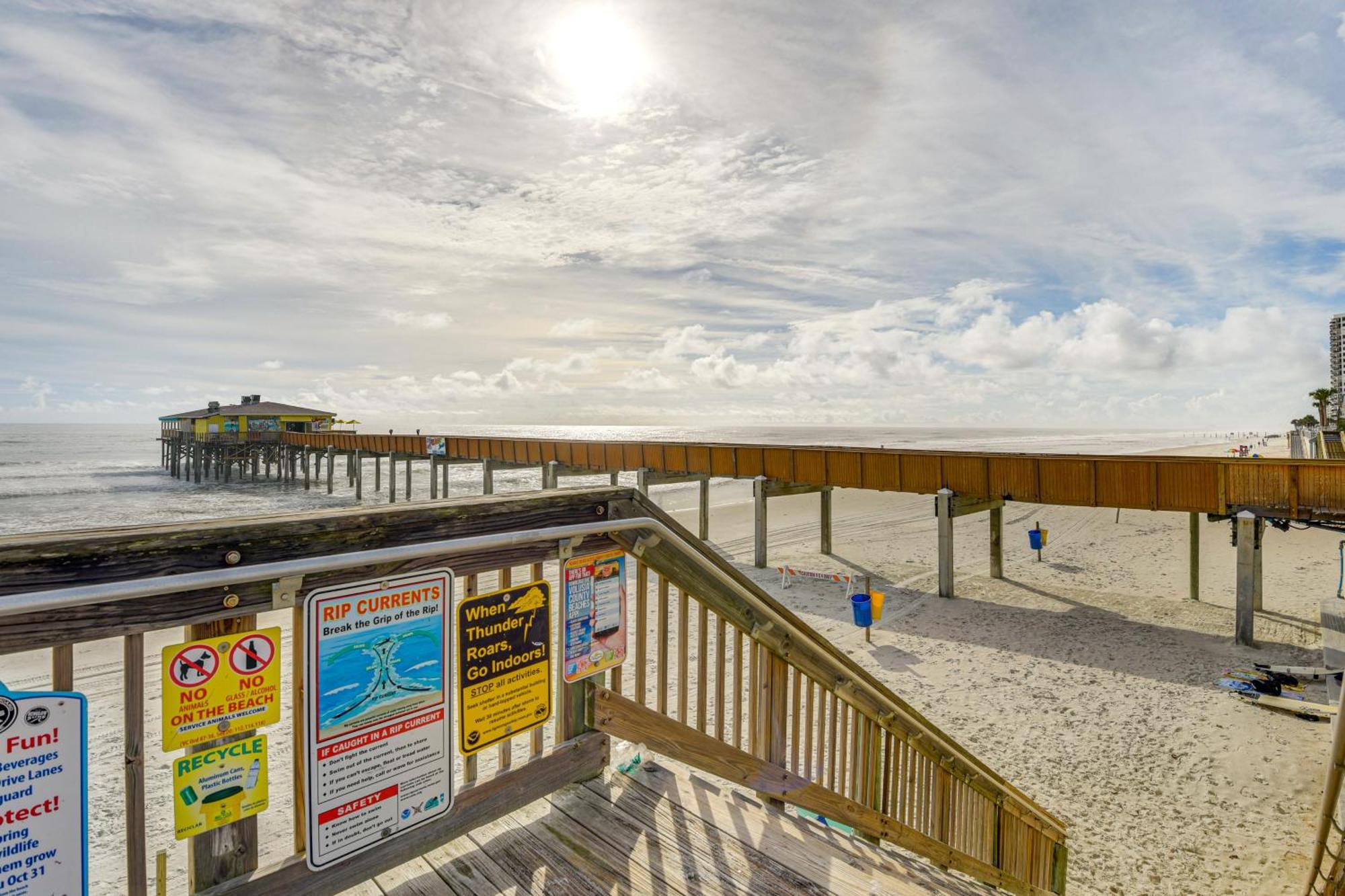 Daytona Shores With Ocean Views!