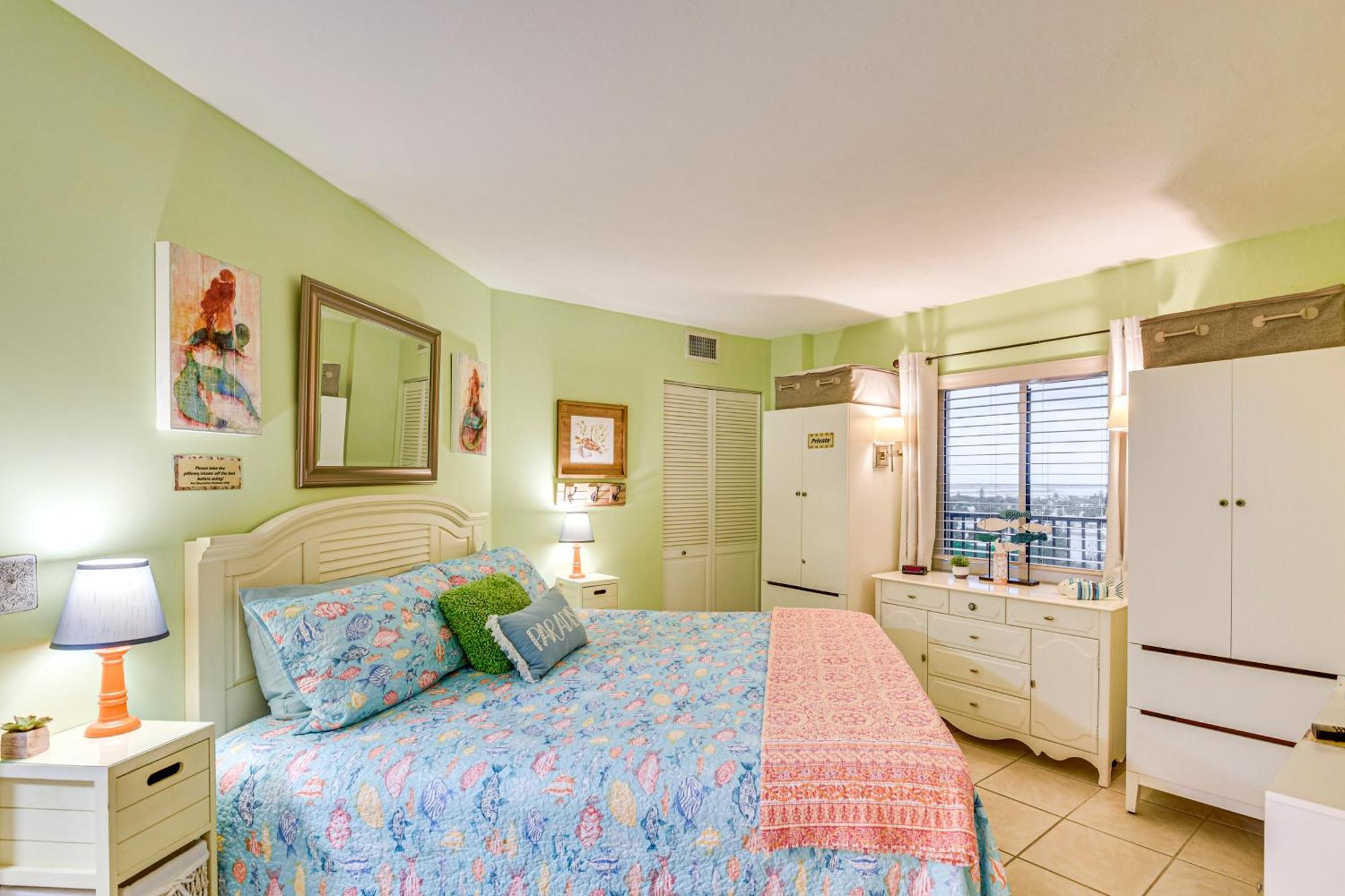 Daytona Shores With Ocean Views! Apartment