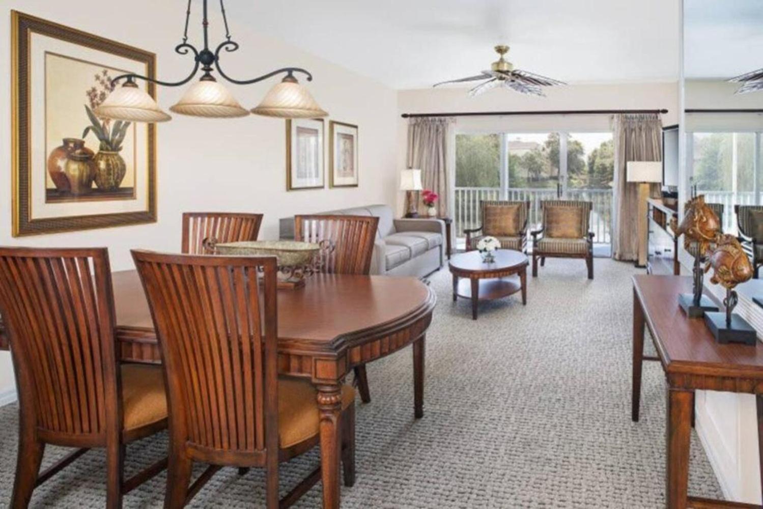 Relax After The Parks In 1bd With Pools, Restaurants, Activities Etc Holiday home *