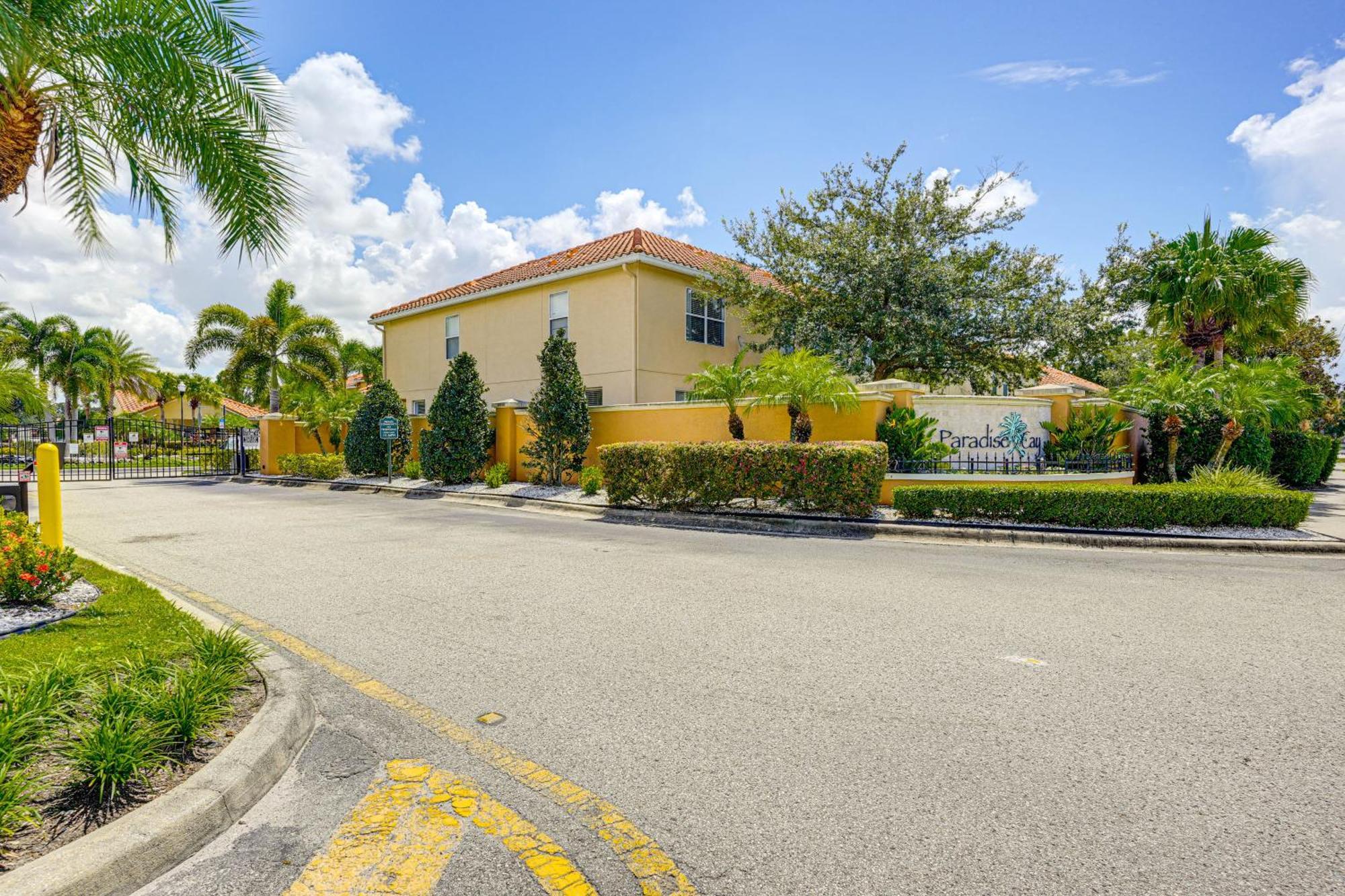 Holiday home Townhome 4 Mi To World!