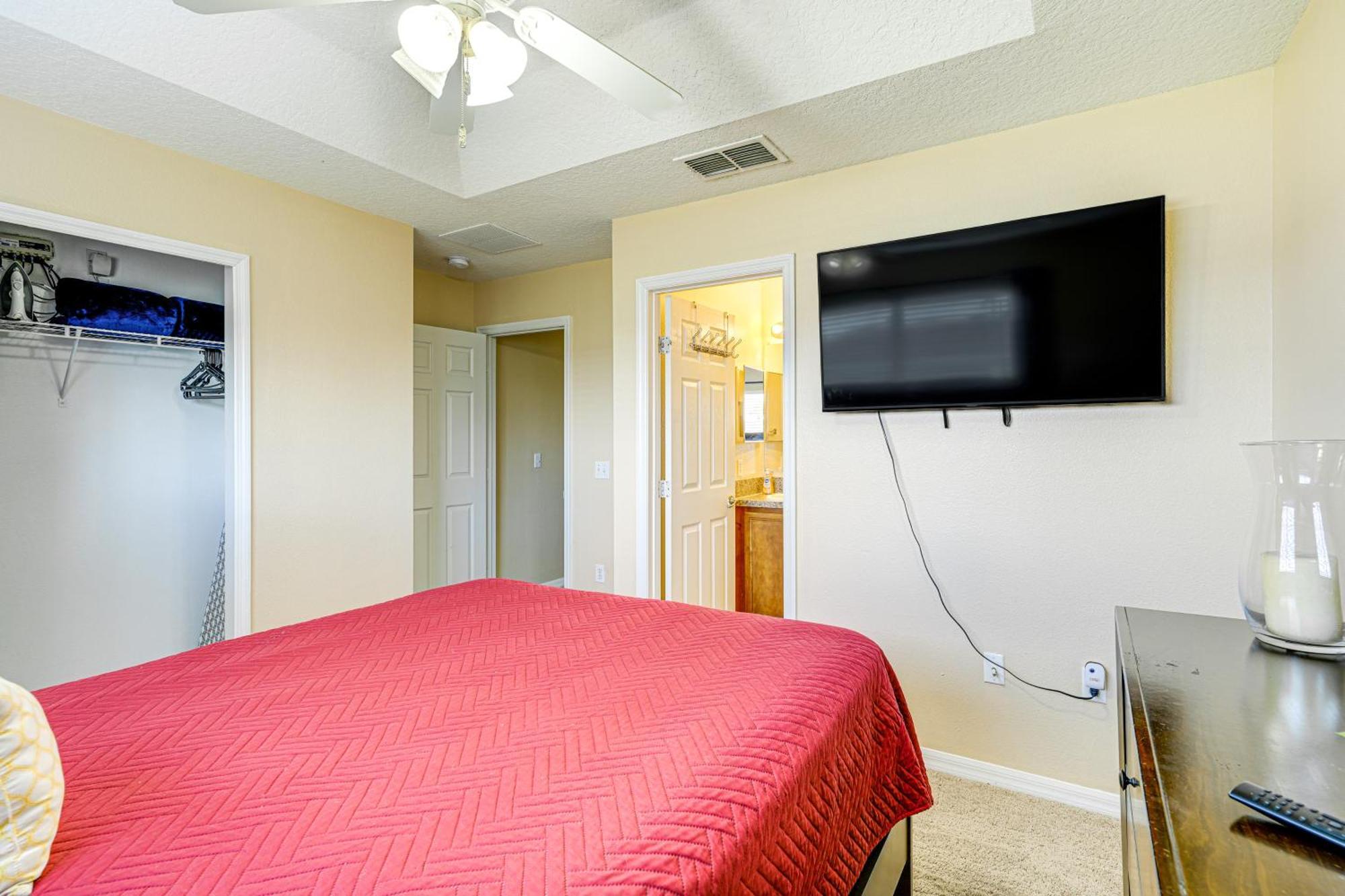 Townhome 4 Mi To World! Holiday home Kissimmee