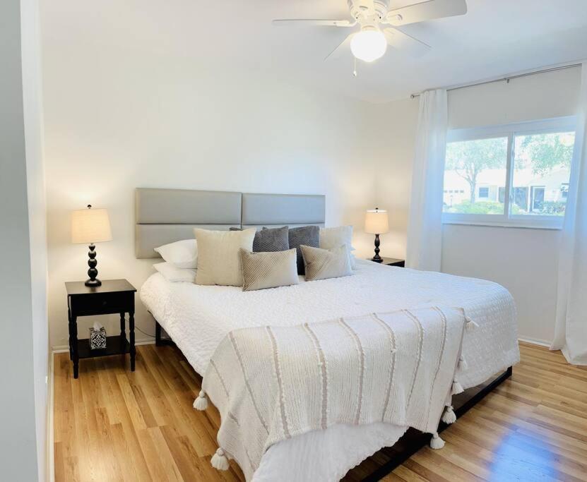 Retreat Accessible With Jacuzzi Largo