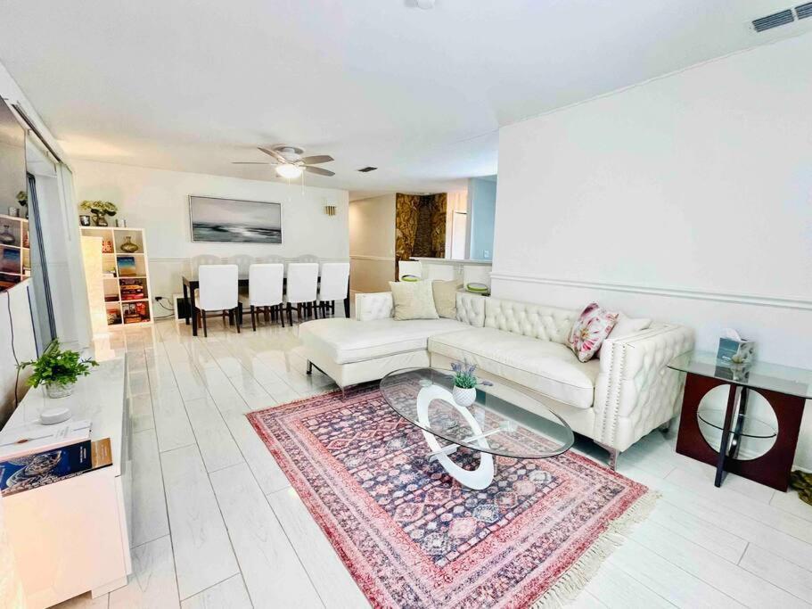 Holiday home Retreat Accessible With Jacuzzi