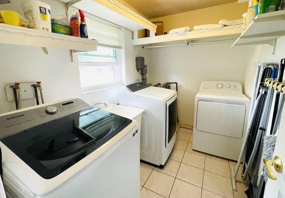 Retreat Accessible With Jacuzzi
