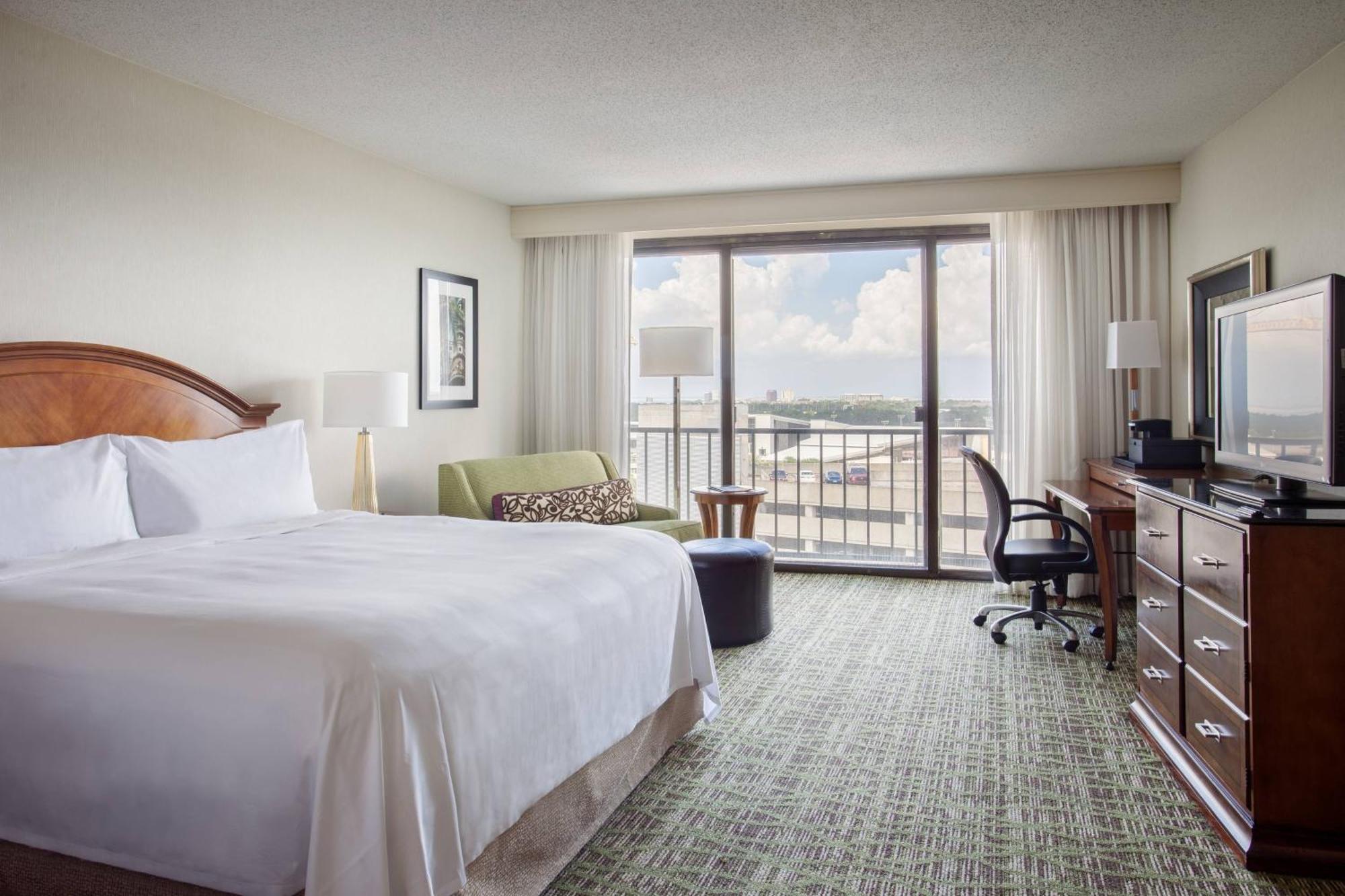 Airport Marriott 4*