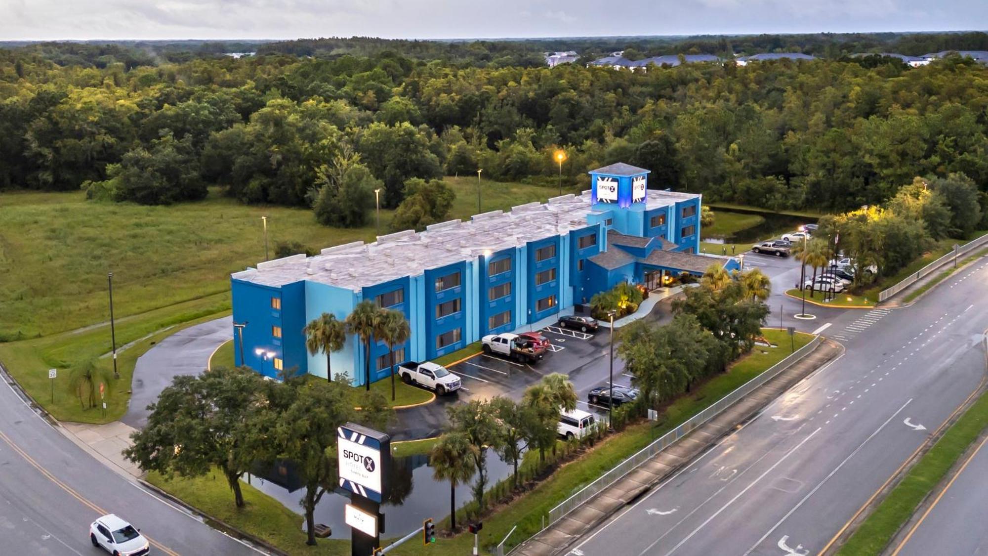 Spot X Tampa - By The Red Collection Hotel 3*