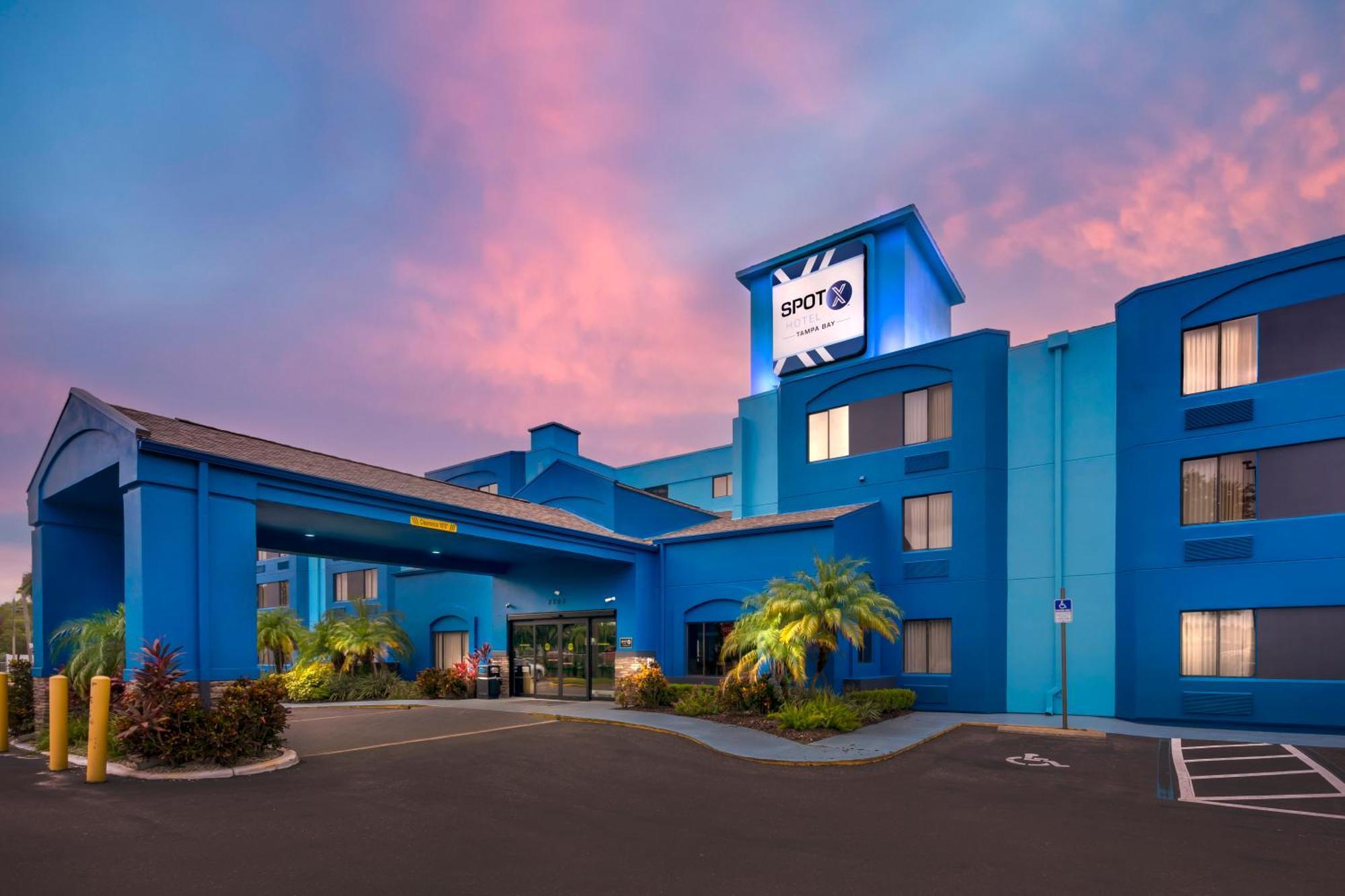 Spot X Tampa - By The Red Collection Hotel