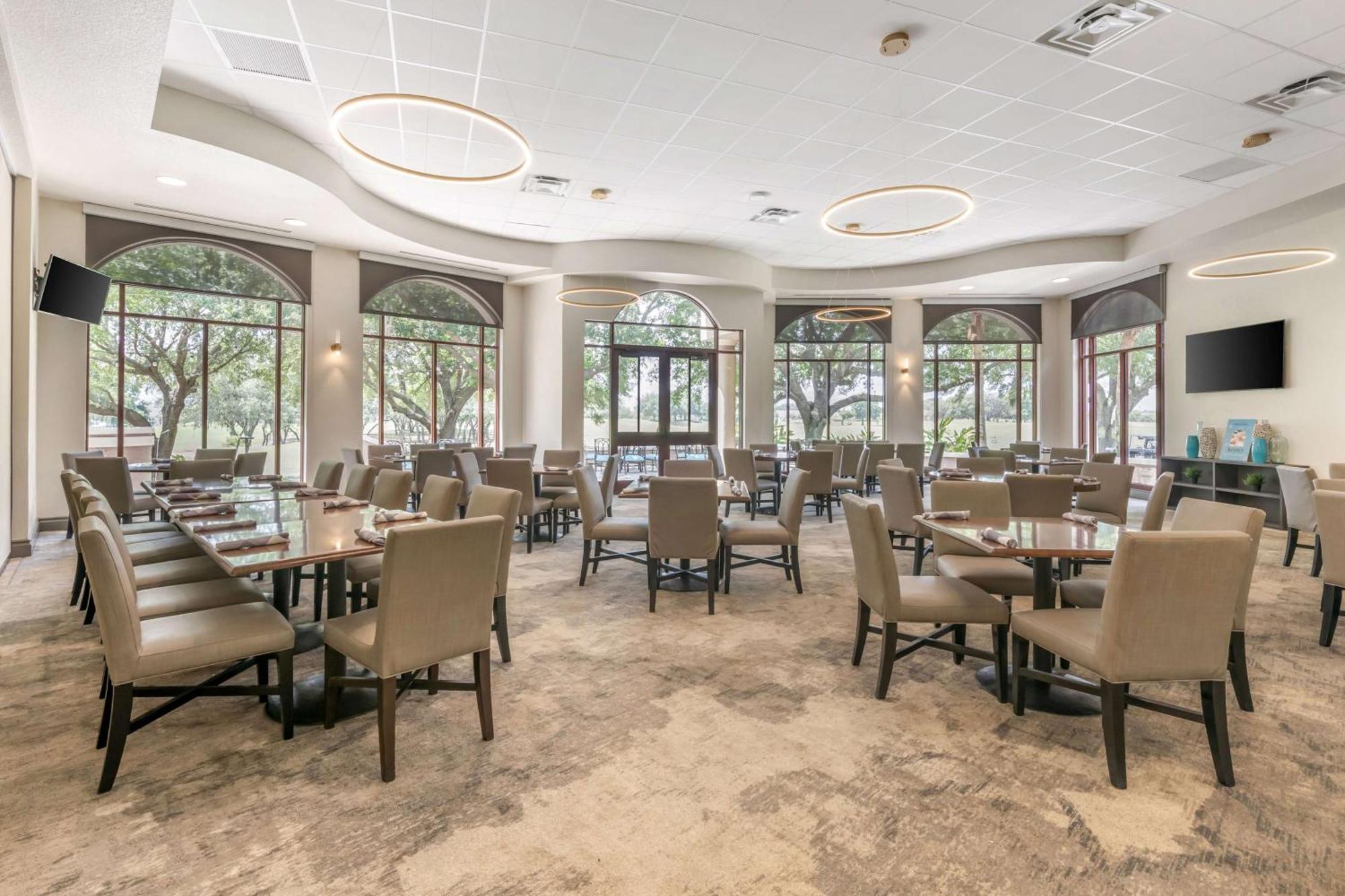 Resort Hilton Vacation Club Mystic Dunes Orlando Four Corners