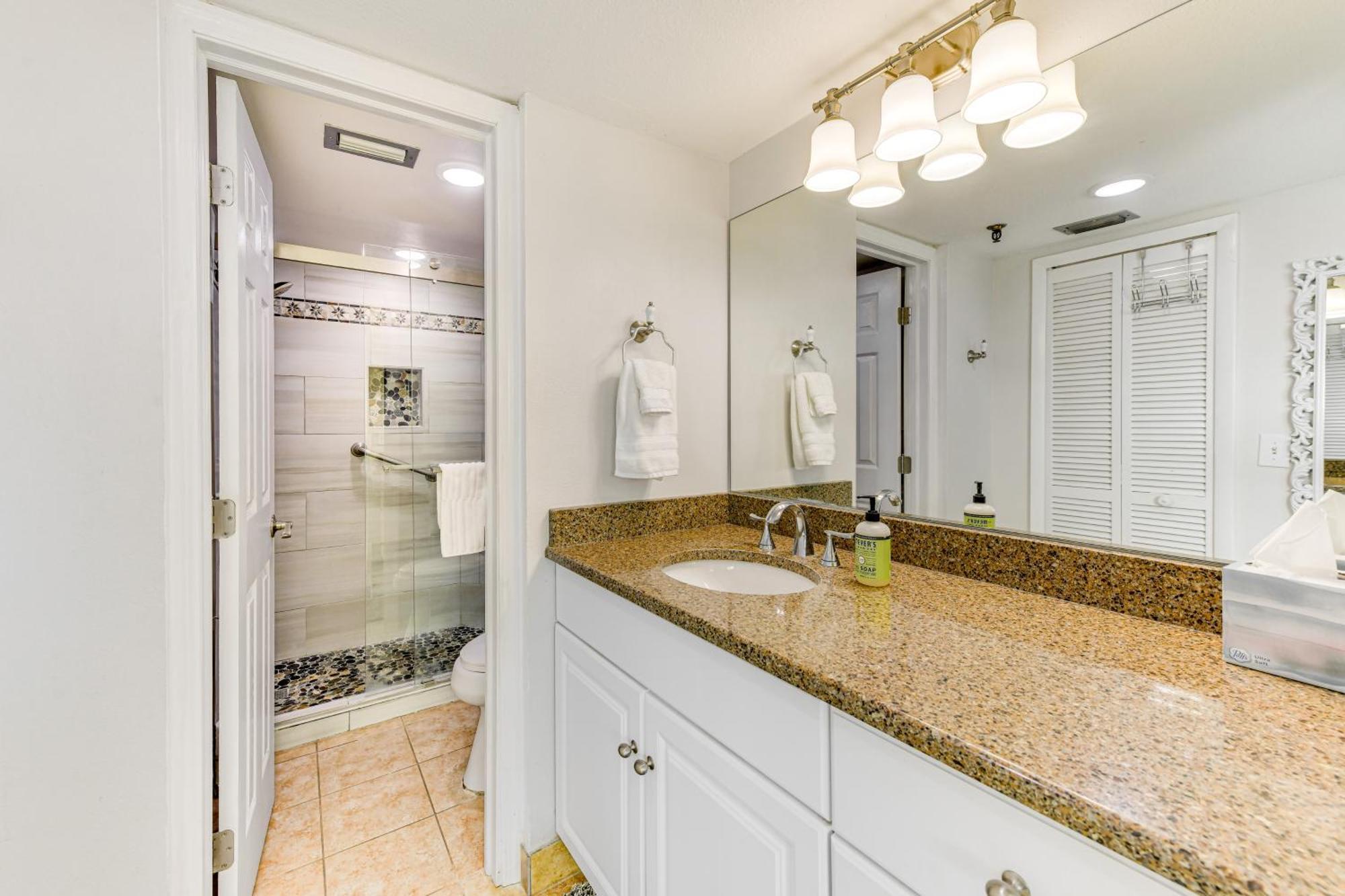 Redington Shores Retreat With Access! Clearwater Beach